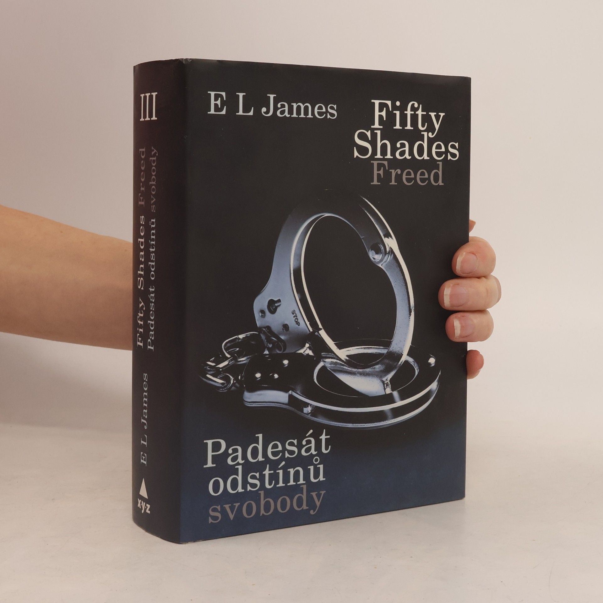 E L James Padesát odstínů svobody
