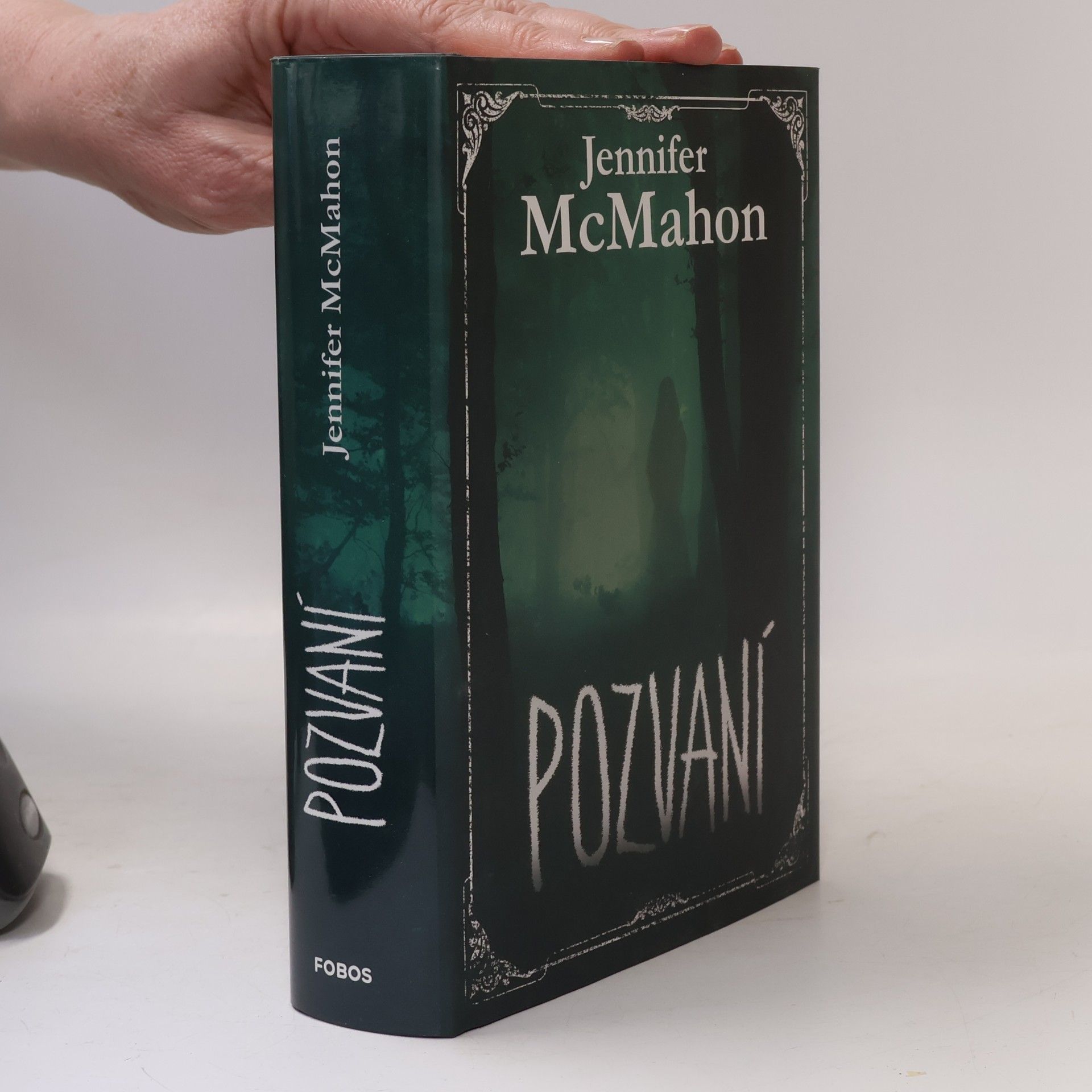 Jennifer McMahon Pozvaní