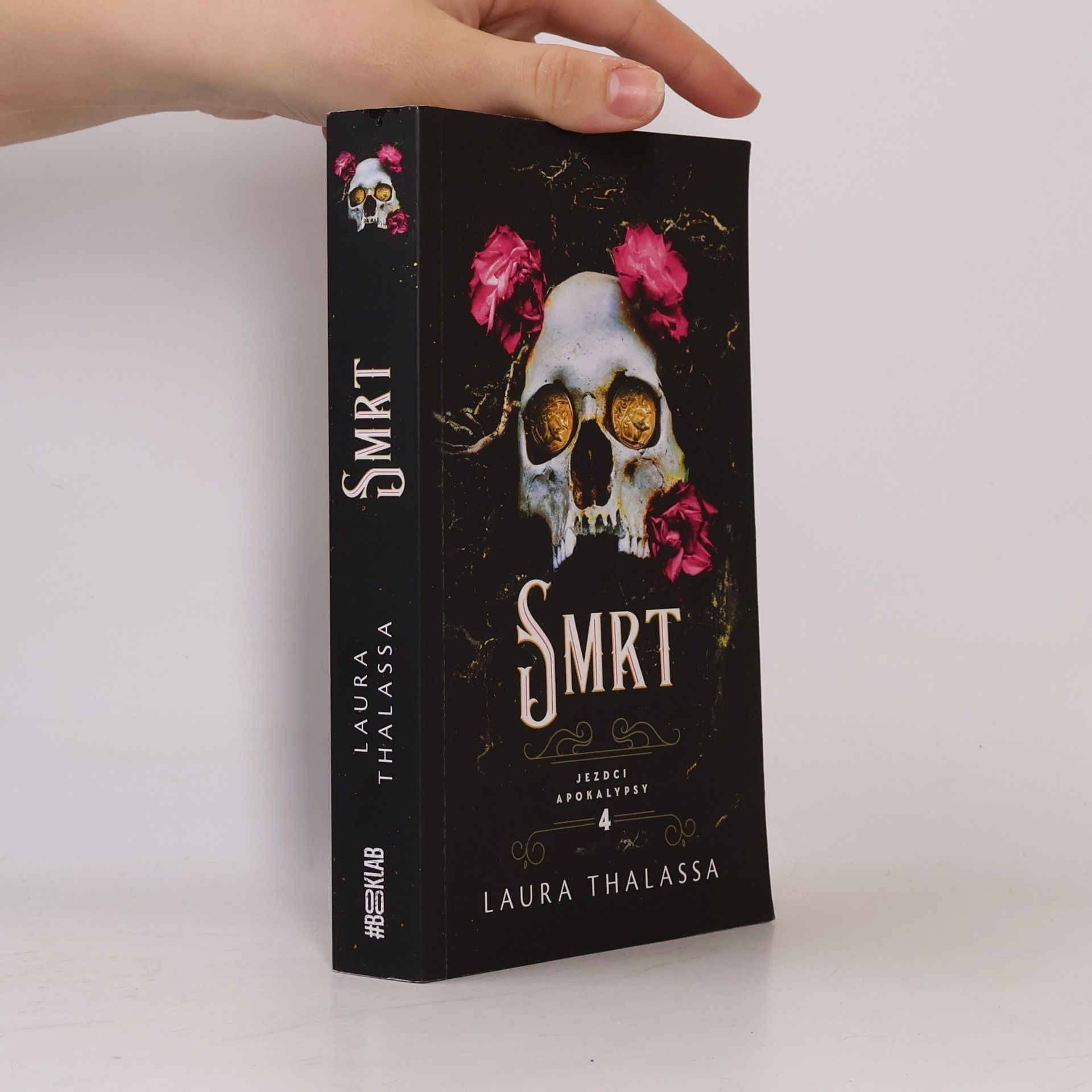 Laura Thalassa Smrt