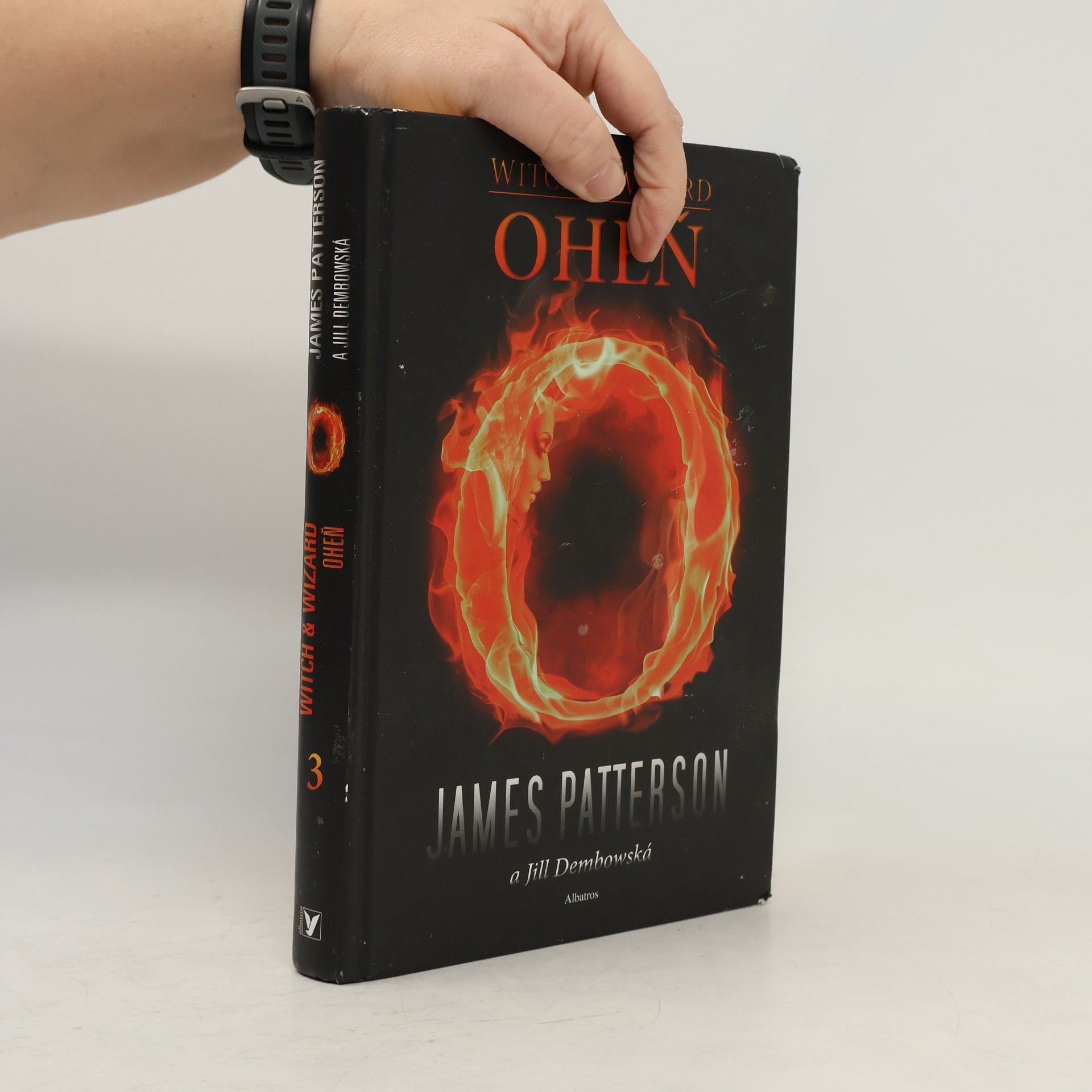 James Patterson Čarodějka a čaroděj 3 – Oheň