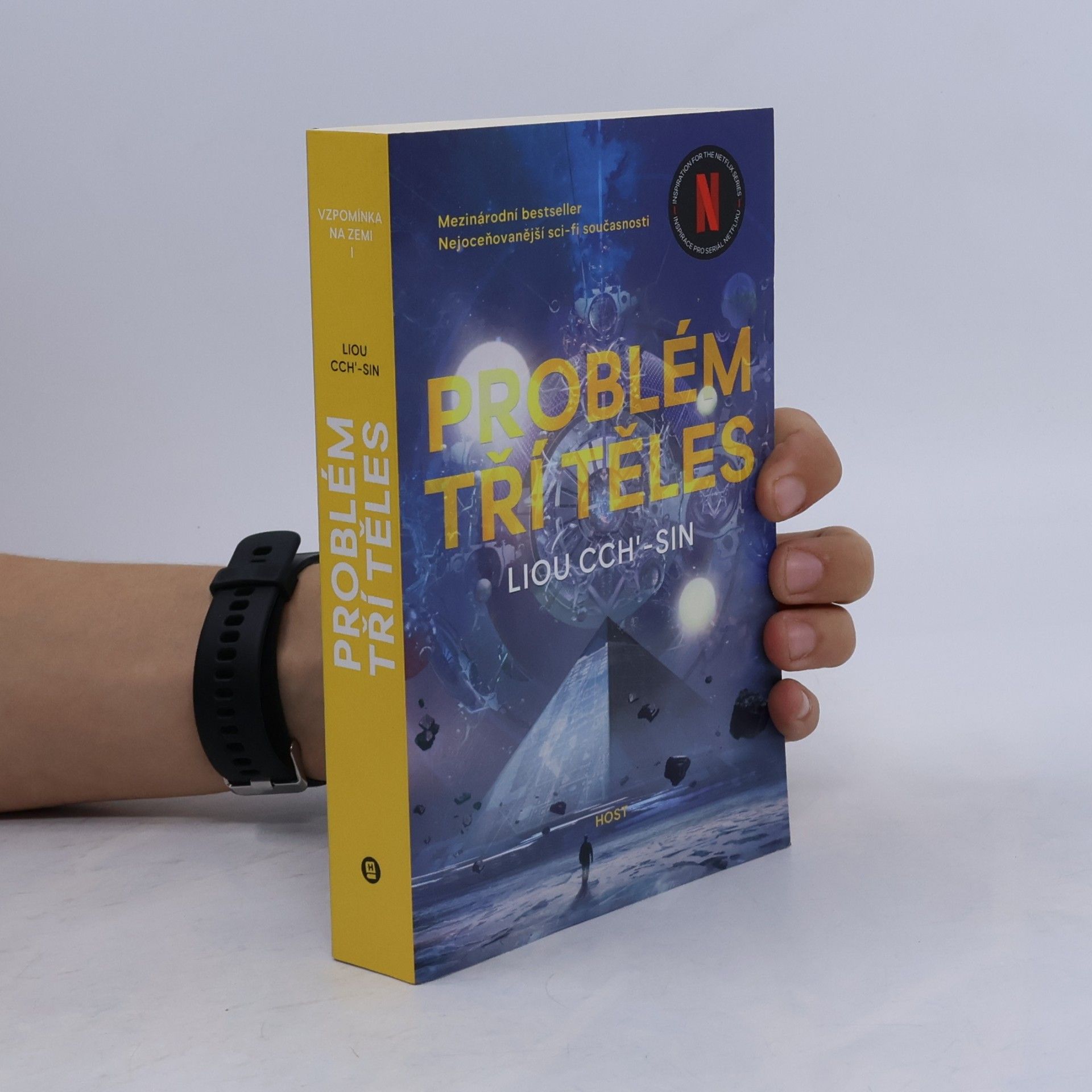 Liou Cch’-sin Problém tří těles