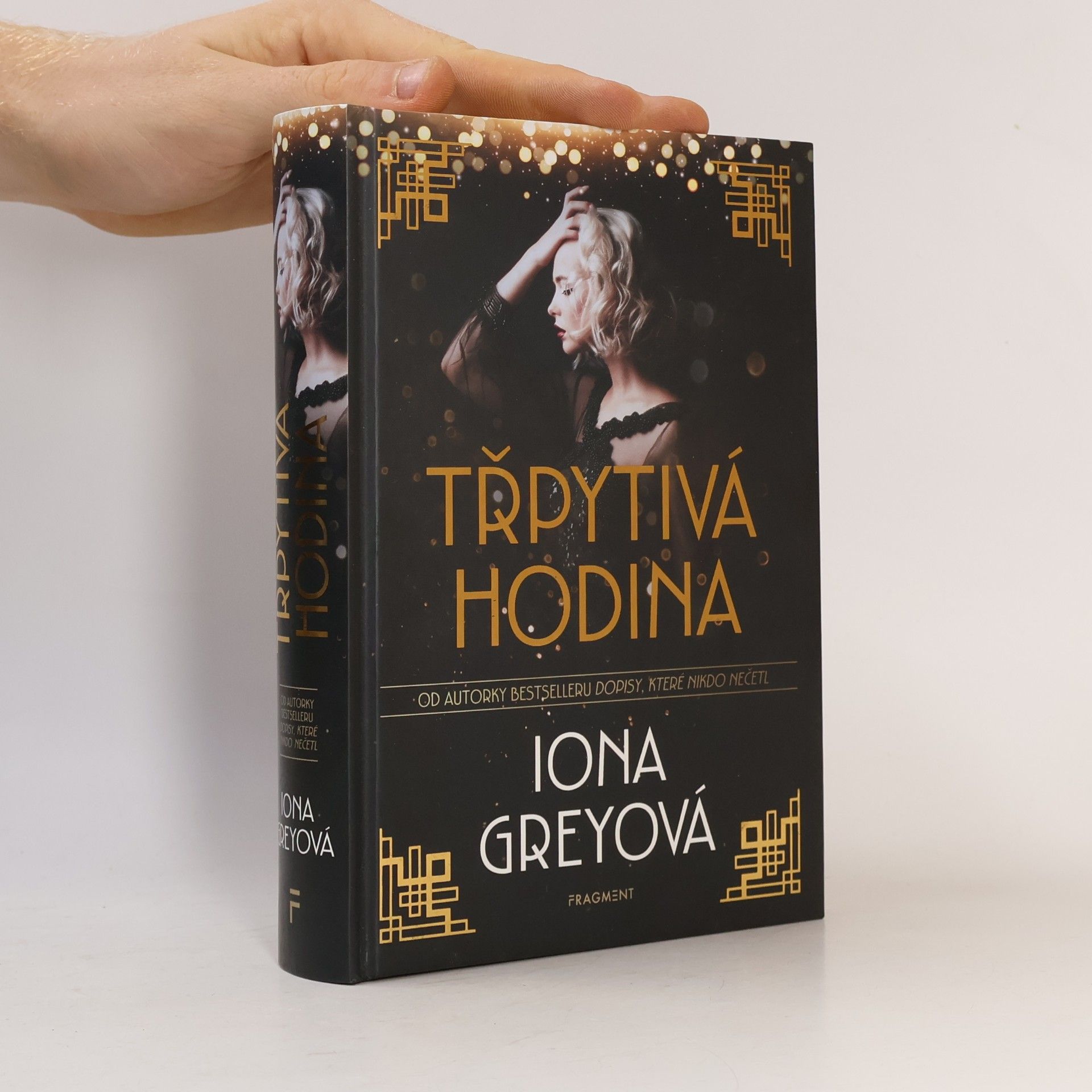 Iona Grey Třpytivá hodina