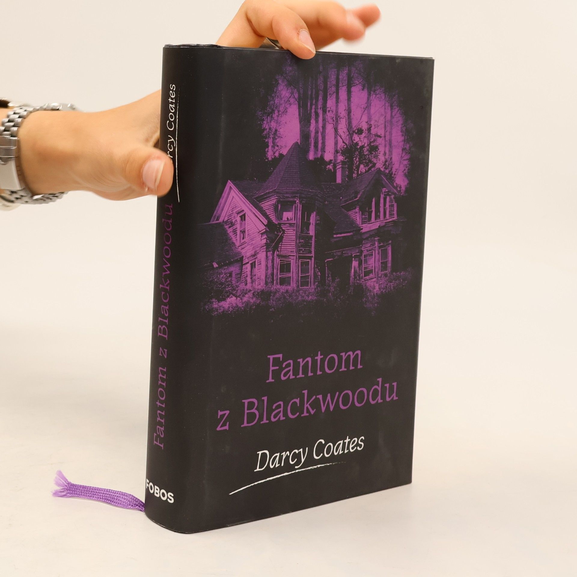 Darcy Coates Fantom z Blackwoodu