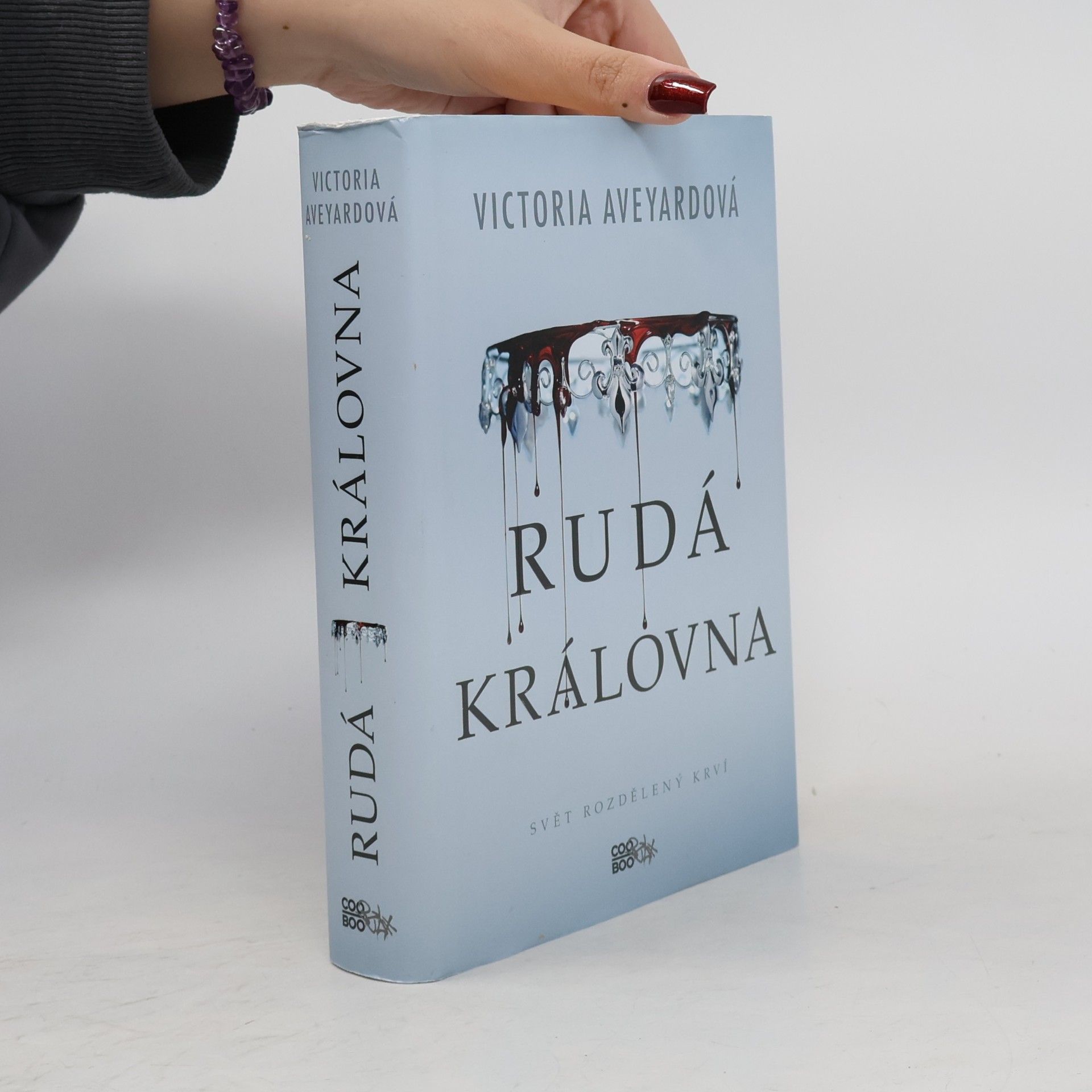 Rudá královna. 1. díl