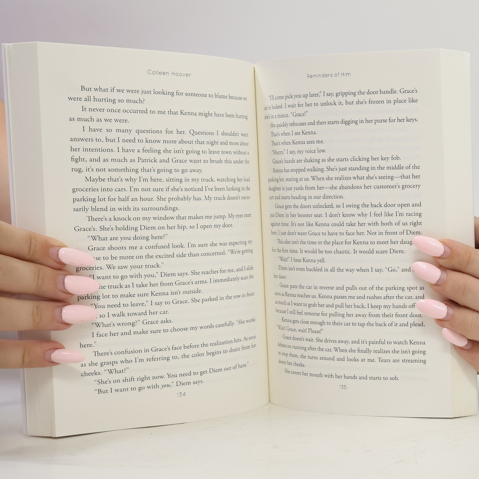 Colleen Hoover Reminders of Him