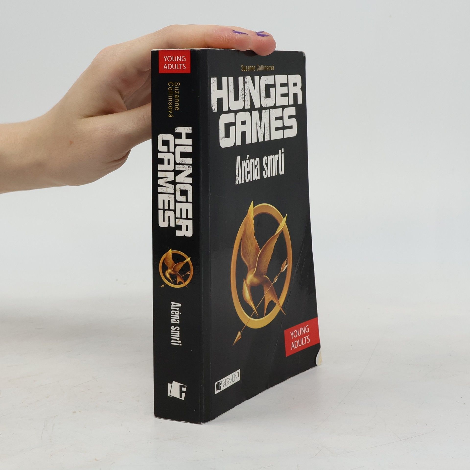 Suzanne Collins Hunger games. Aréna smrti