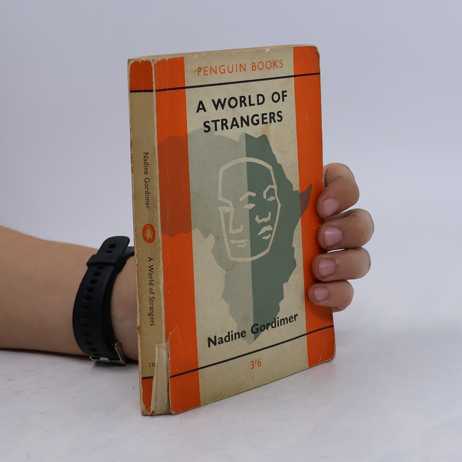 Nadine Gordimer A World of Strangers
