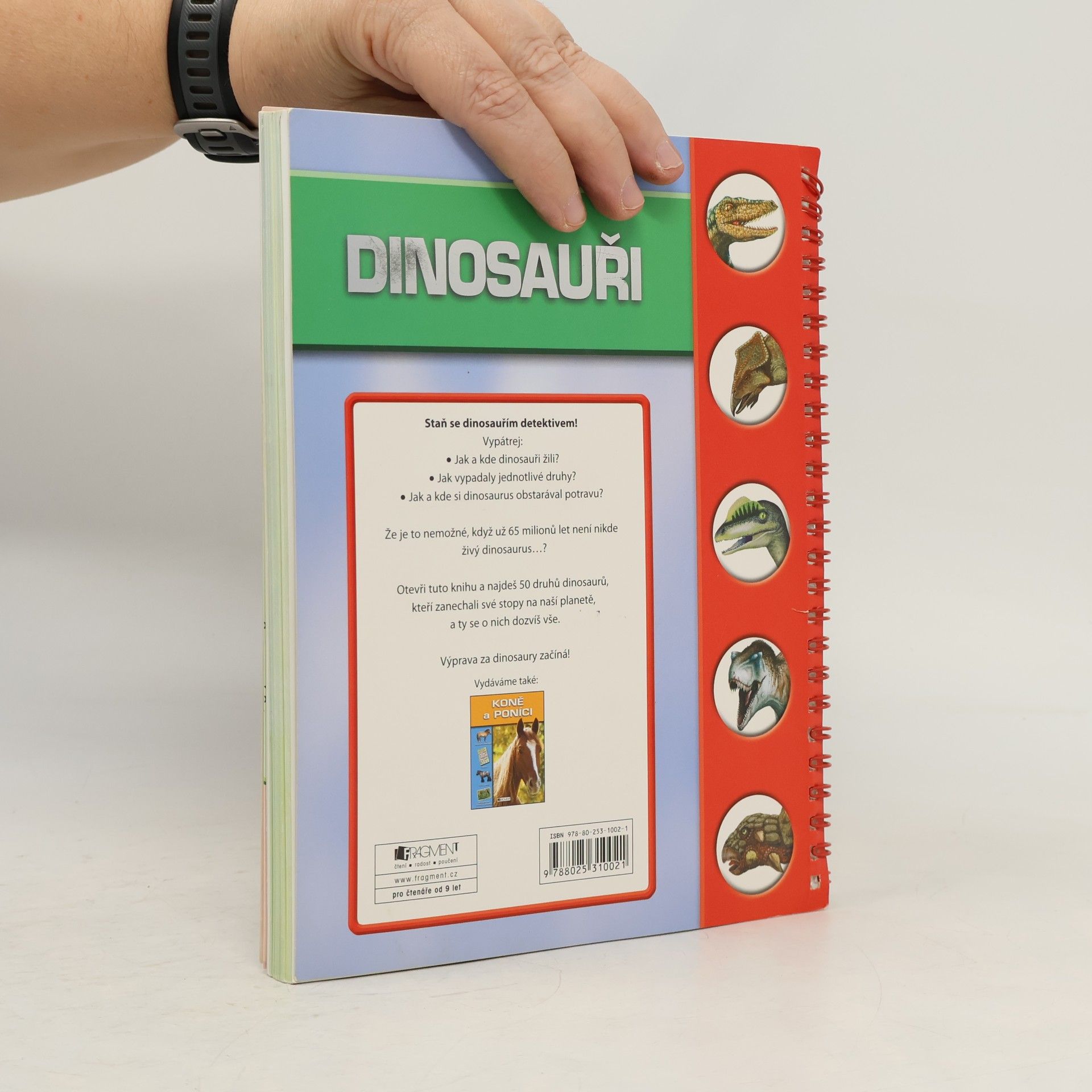 AA.VV. Dinosauři