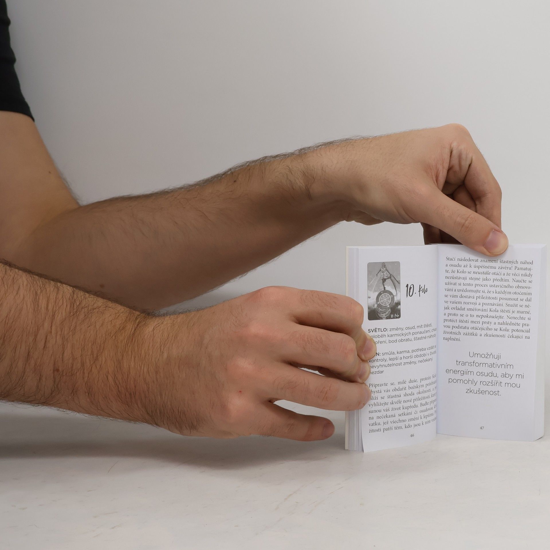 Kateřina Česalová Tarot světla a stínu