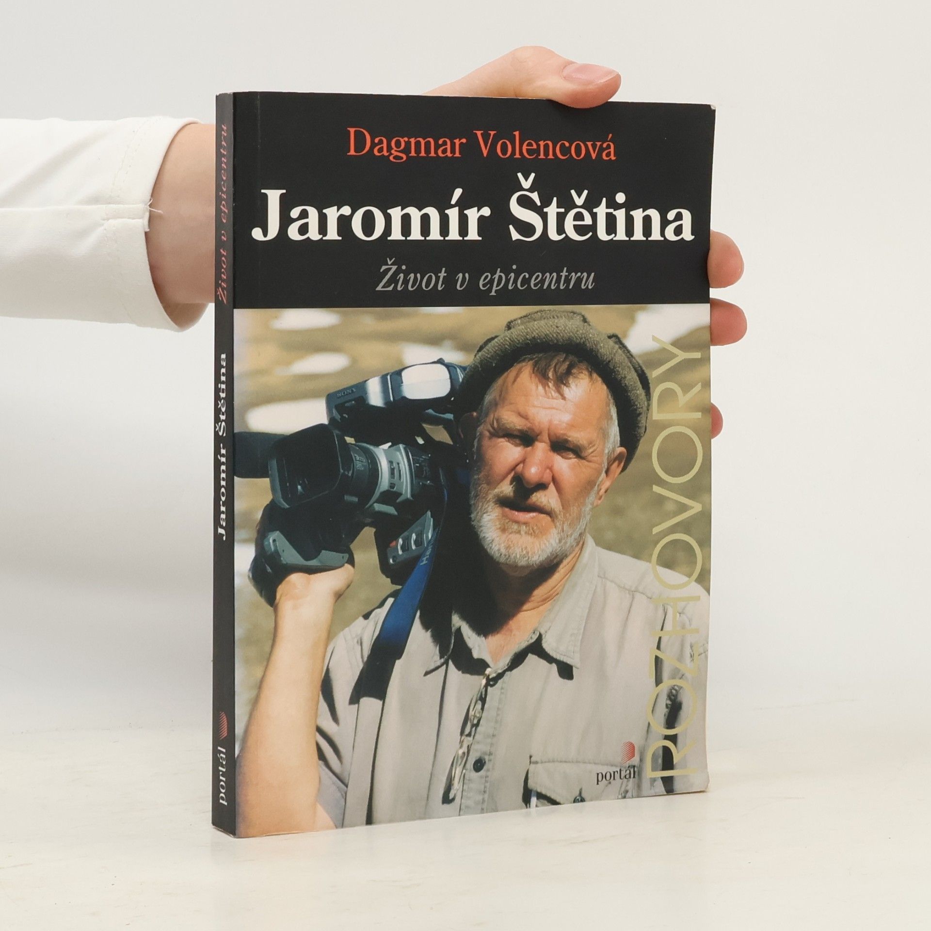 Jaromír Štětina : život v epicentru