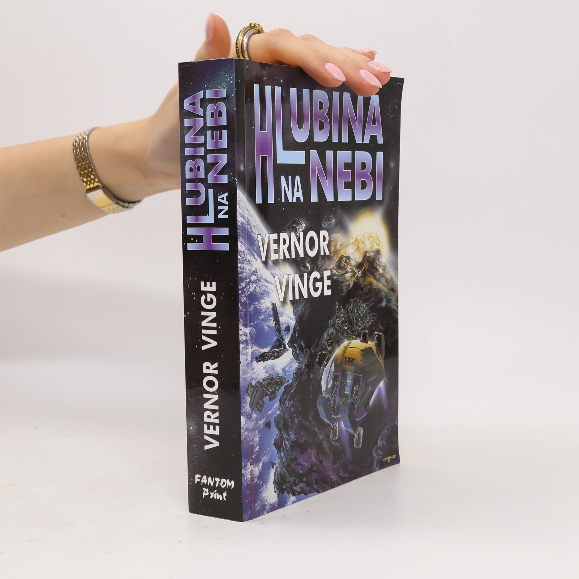 Vernor Vinge Hlubina na nebi