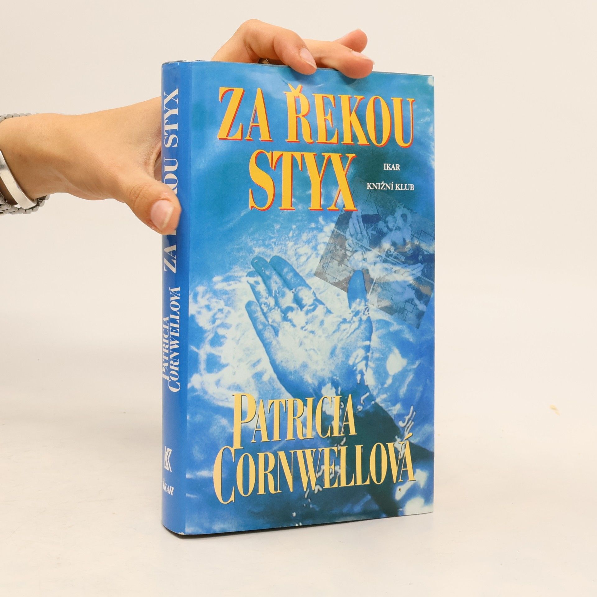 Za řekou Styx