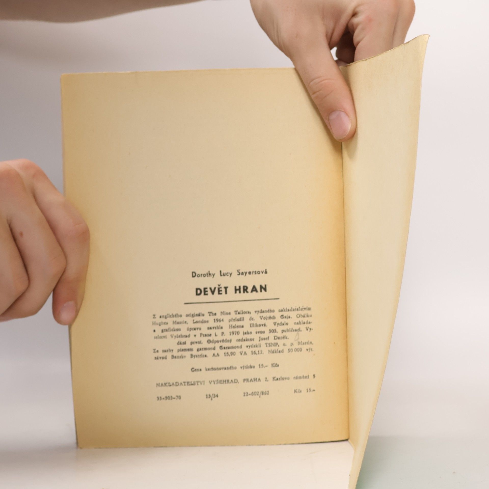 Dorothy L. Sayers Devět hran