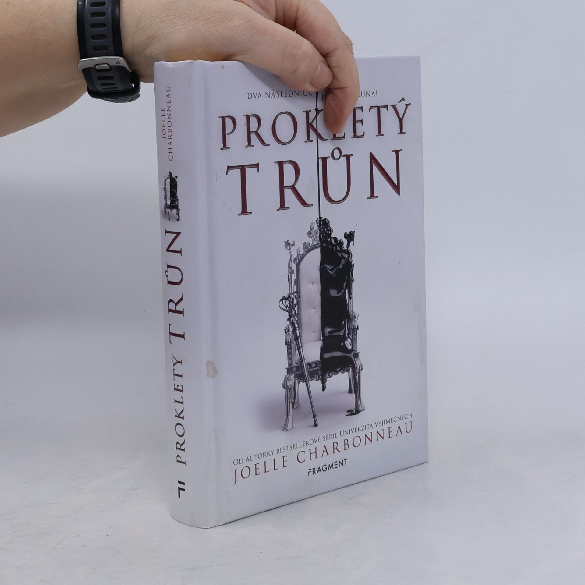Prokletý trůn