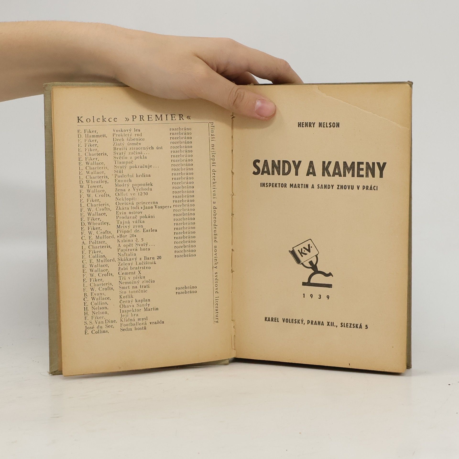 František H. Šubert Sandy a kameny: inspektor Martin a Sandy znovu v práci