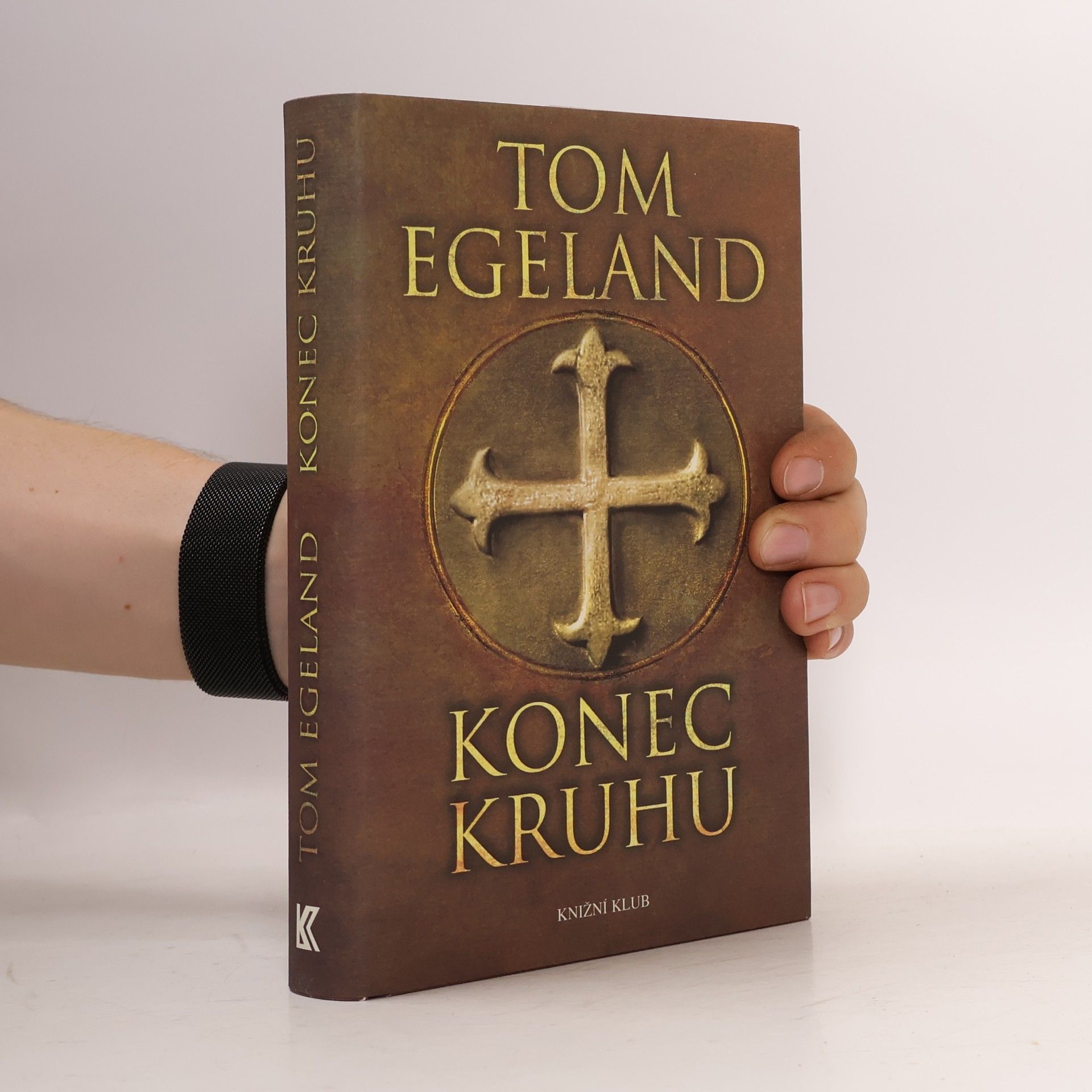 Tom Egeland Konec kruhu