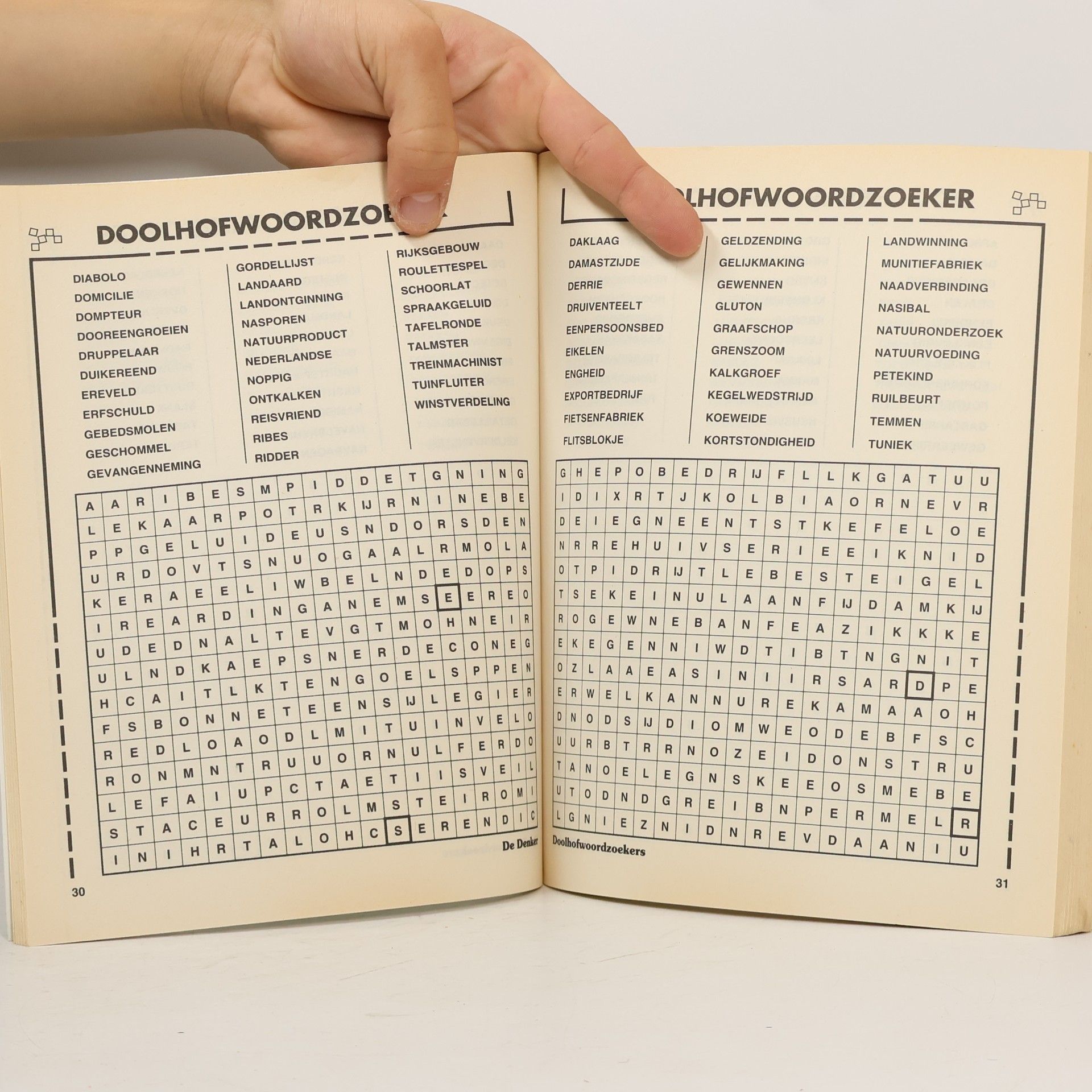 M. Sanders Doolhof woordzoekers 5
