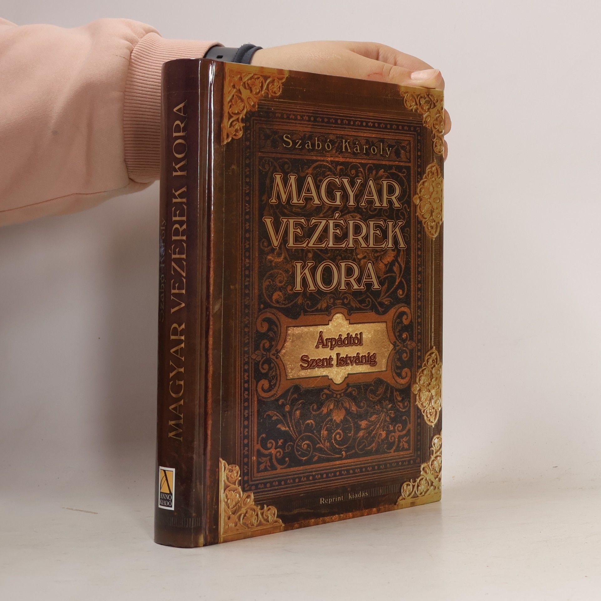 Szabó Károlyné Magyar vezérek kora