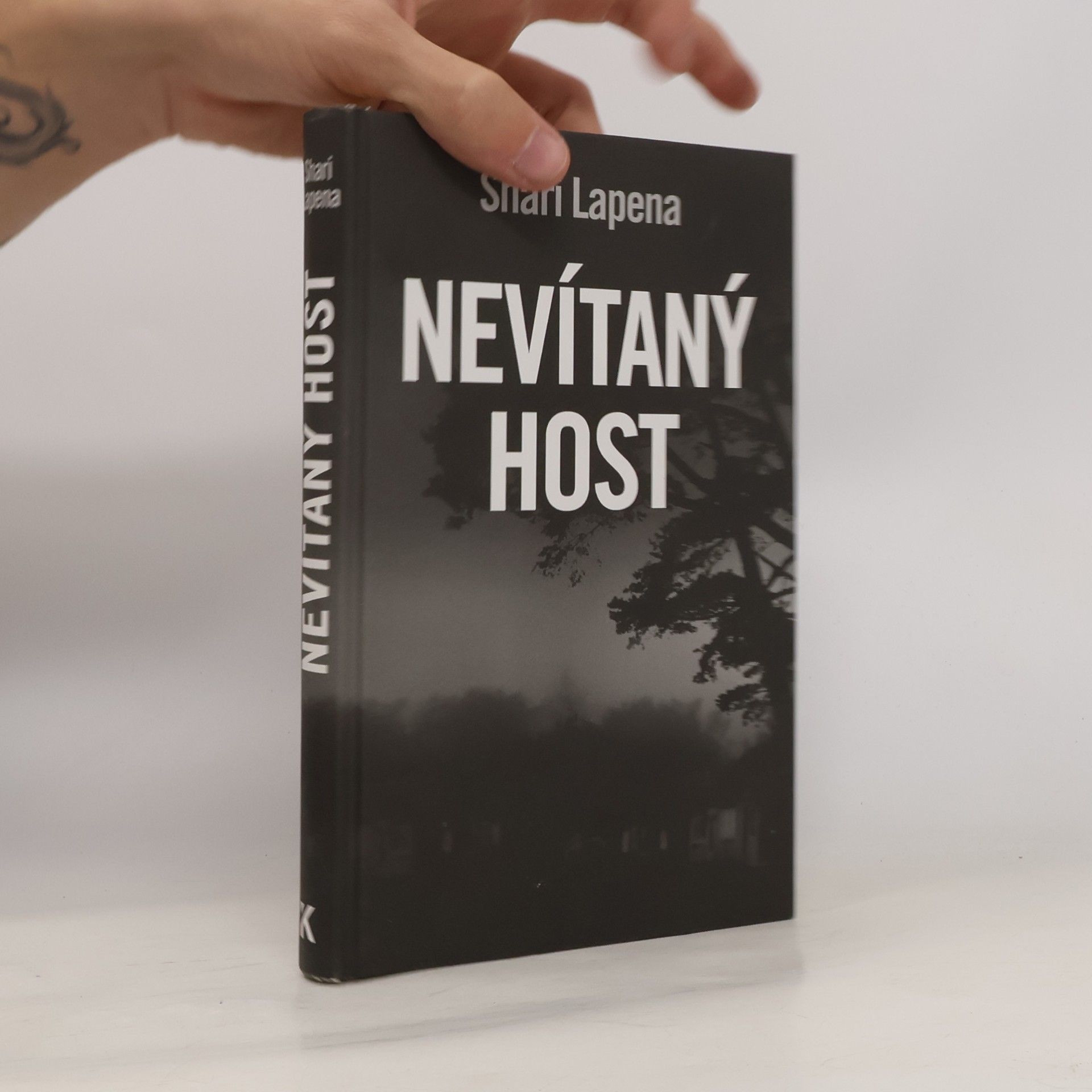 Shari Lapena Nevítaný host