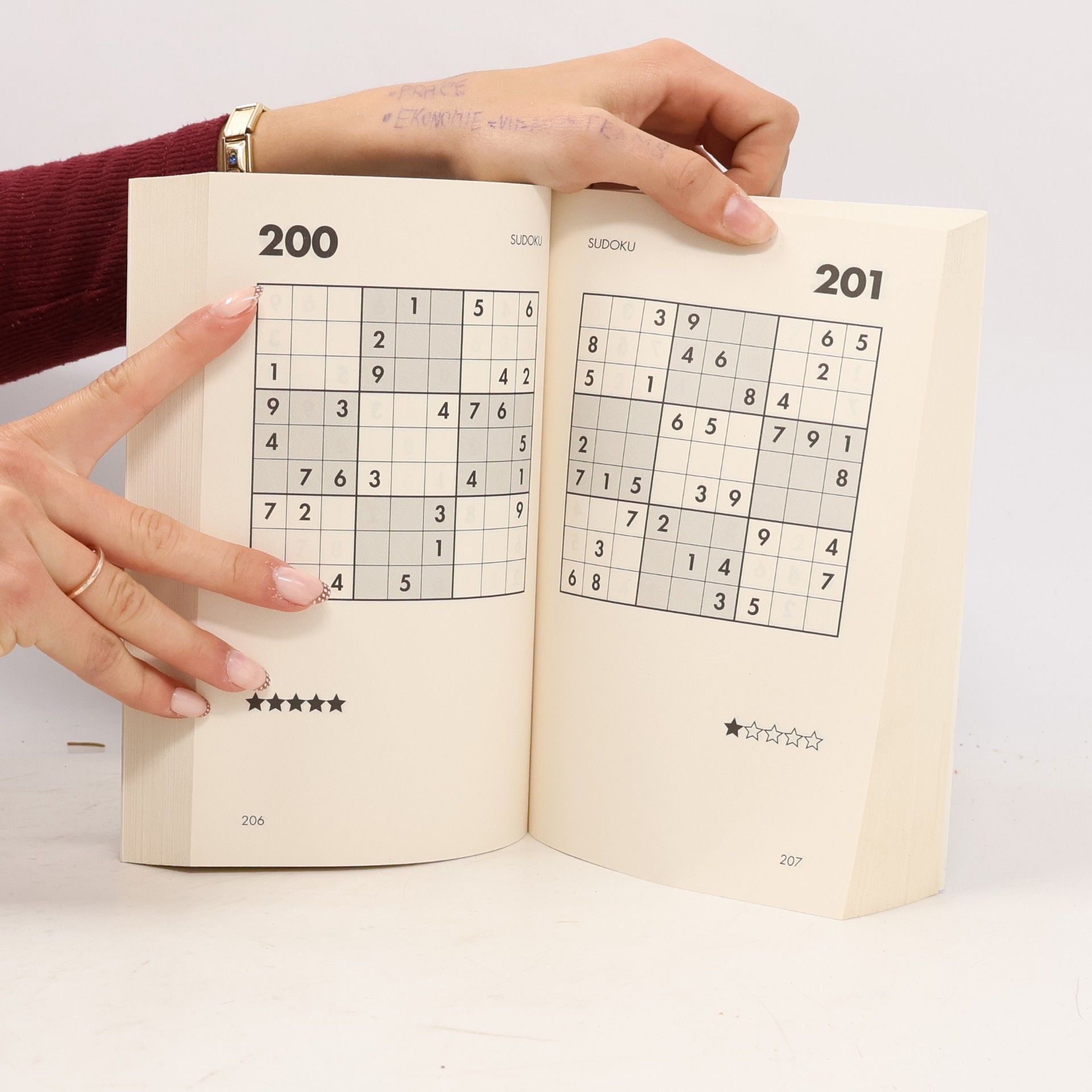 David J. Bodycombe Sudoku na celý rok: 365 doplňovaček a pár ďábelských japonských hlavolamů navíc