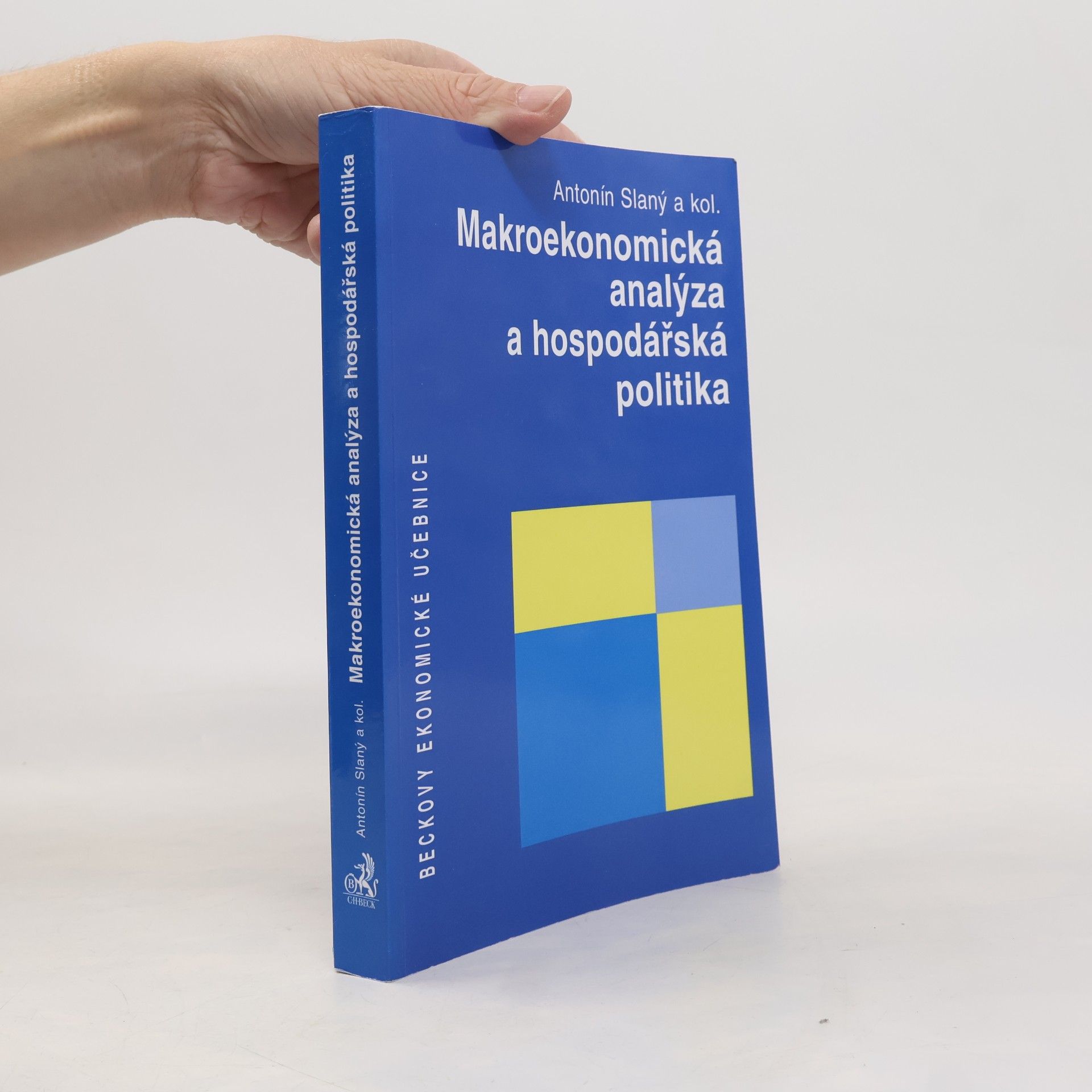 Makroekonomická analýza a hospodářská politika
