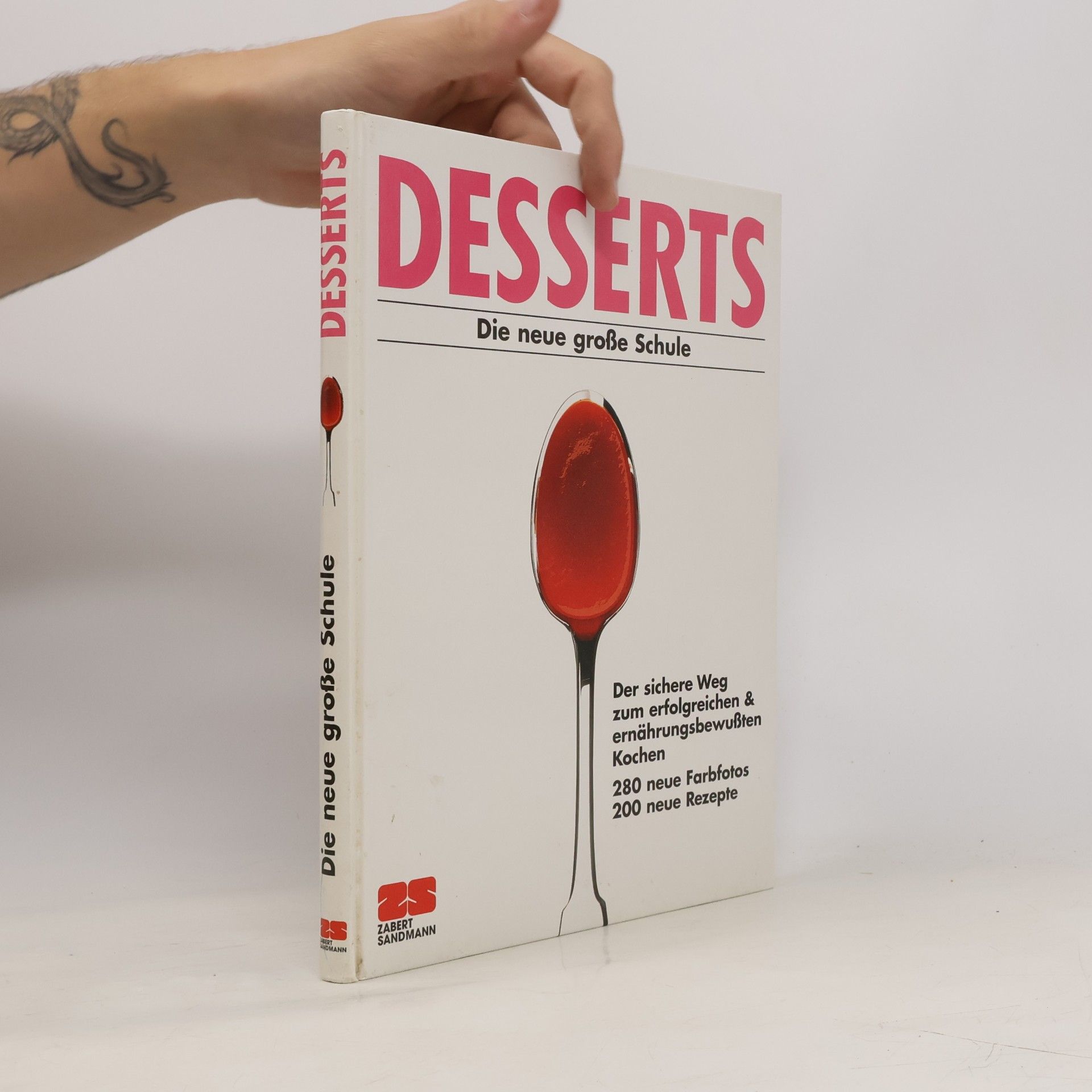 Monika Kellermann Desserts. Die neue große Schule.