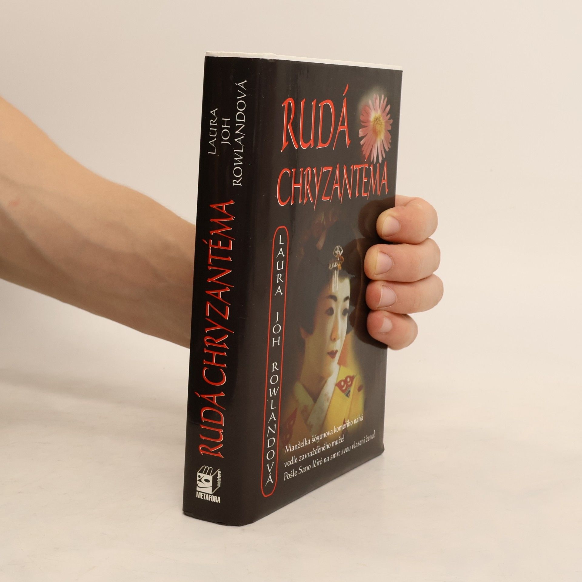 Laura Joh Rowland Rudá chryzantéma