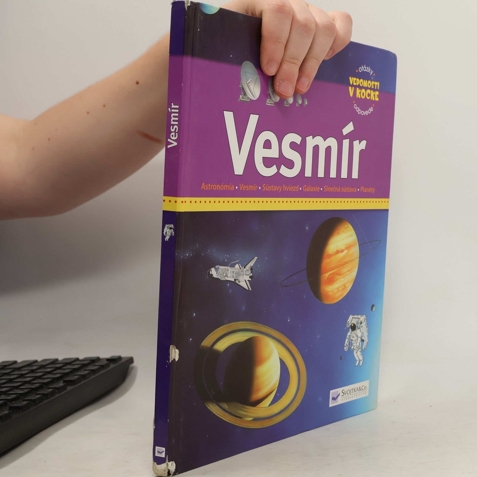 Kolektiv autorů Vesmír