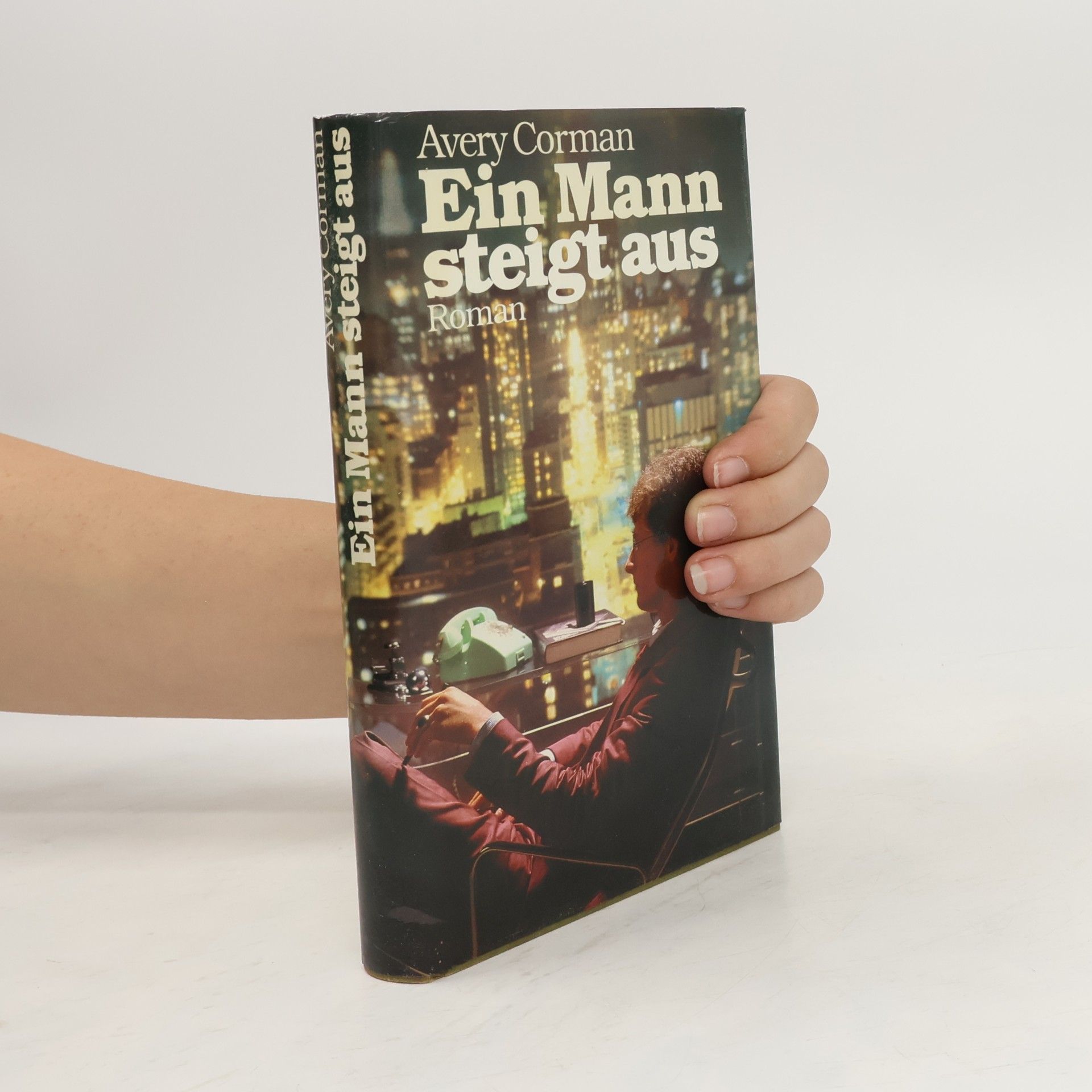 Avery Corman Ein Mann steigt aus