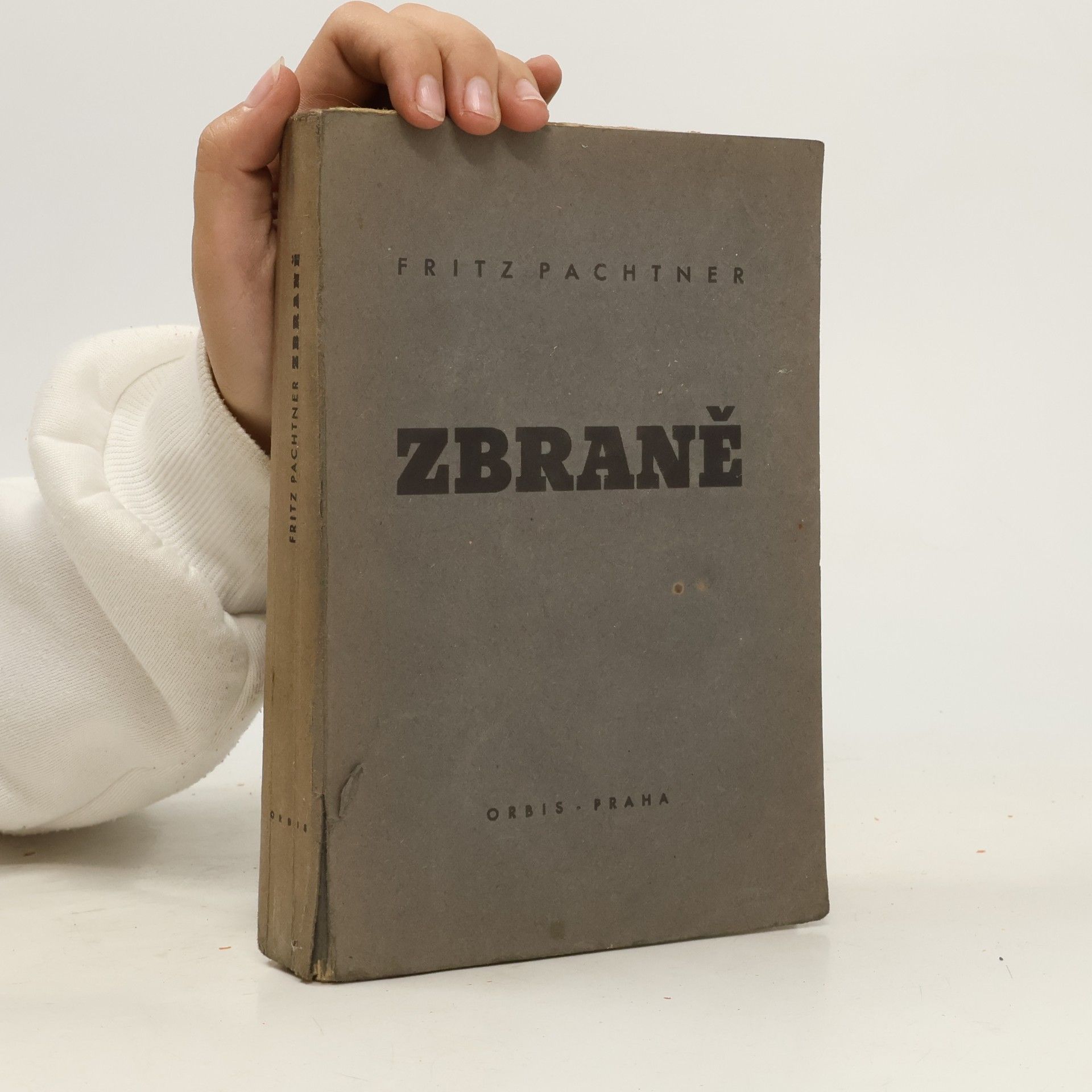 Zbraně