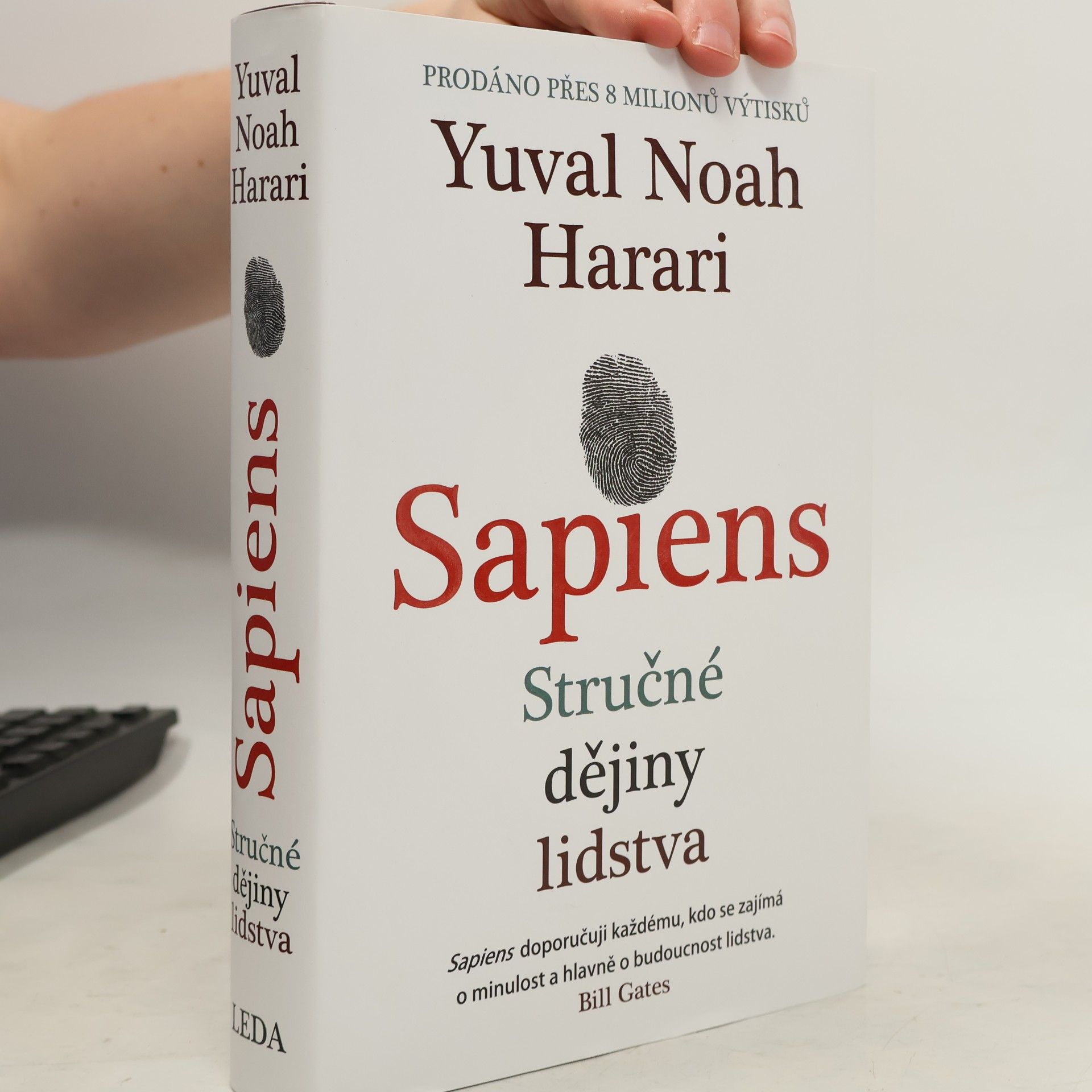 Sapiens: Stručné dějiny lidstva