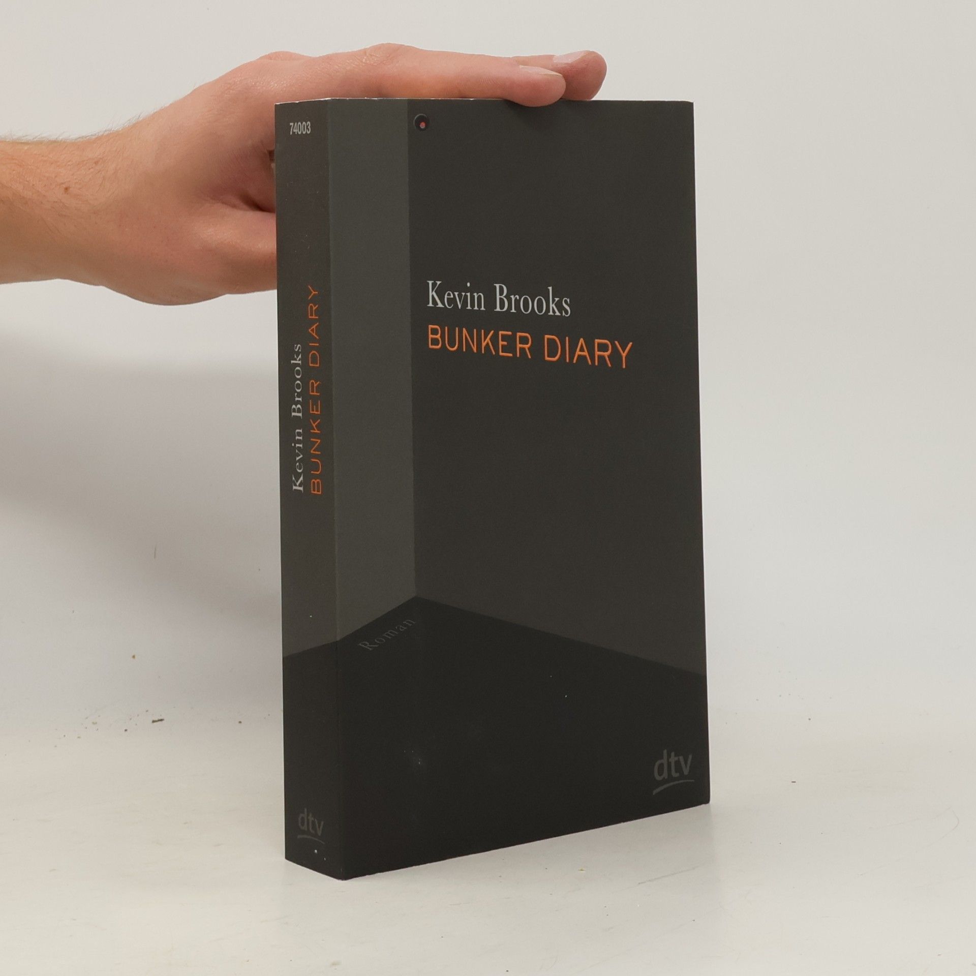 Kevin Brooks Bunker diary