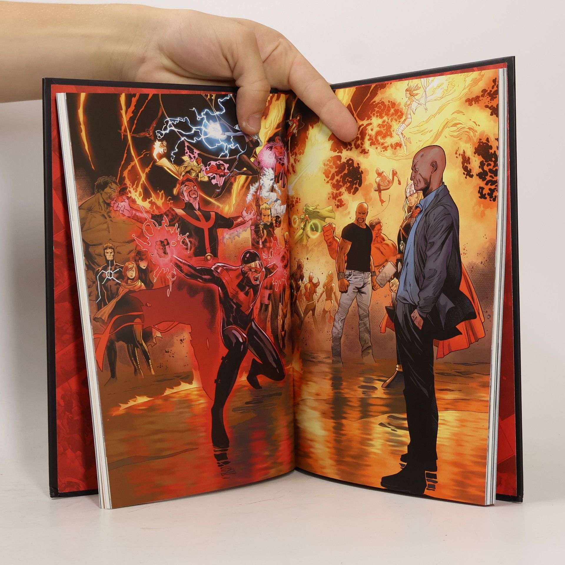 Various authors UKK 84. Avengers vs. X-men. Část třetí