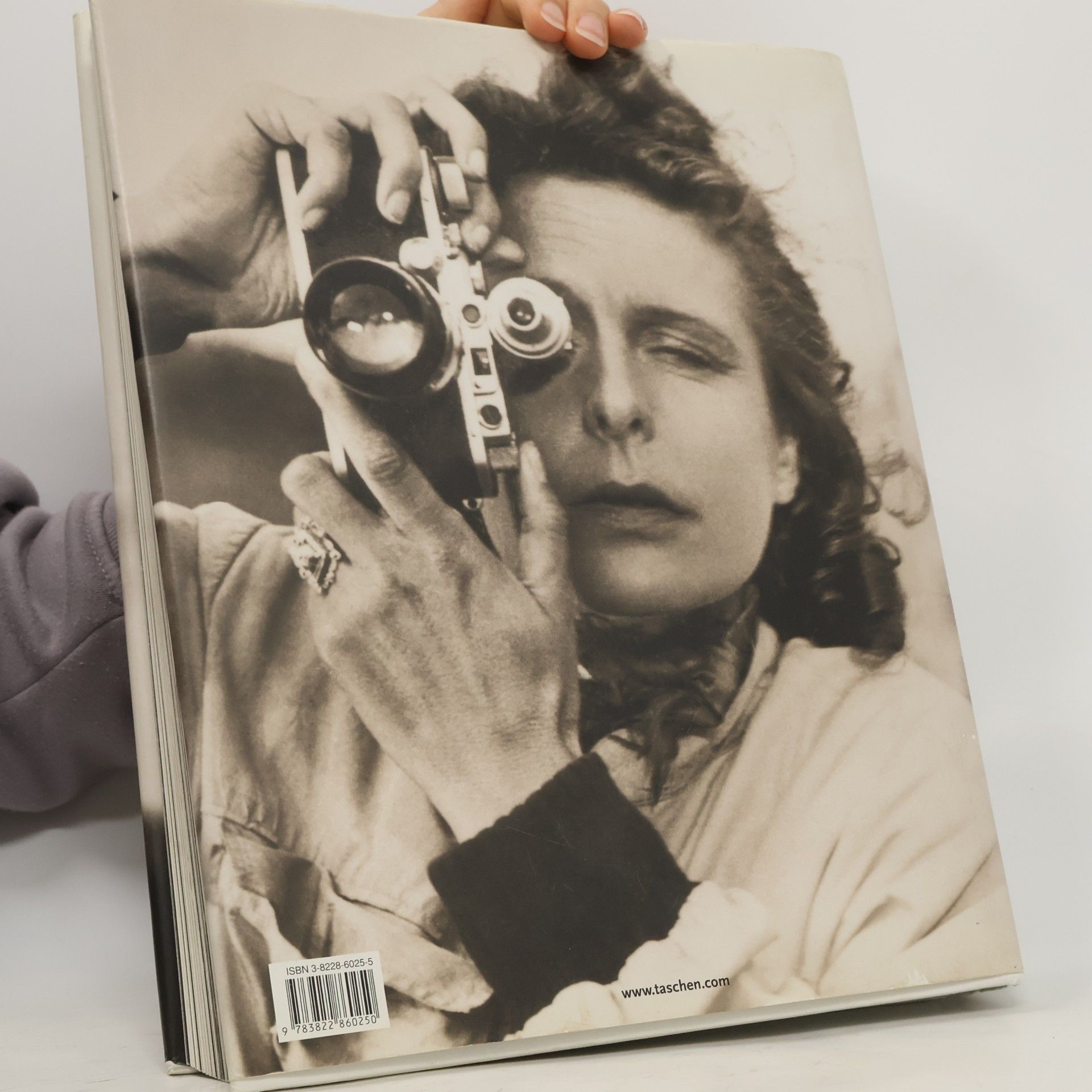 Leni Riefenstahl Fünf Leben. Five Lives. Cinque Vies. Engl.-Dtsch.-Französ. Hrsg. v. Angelika Taschen
