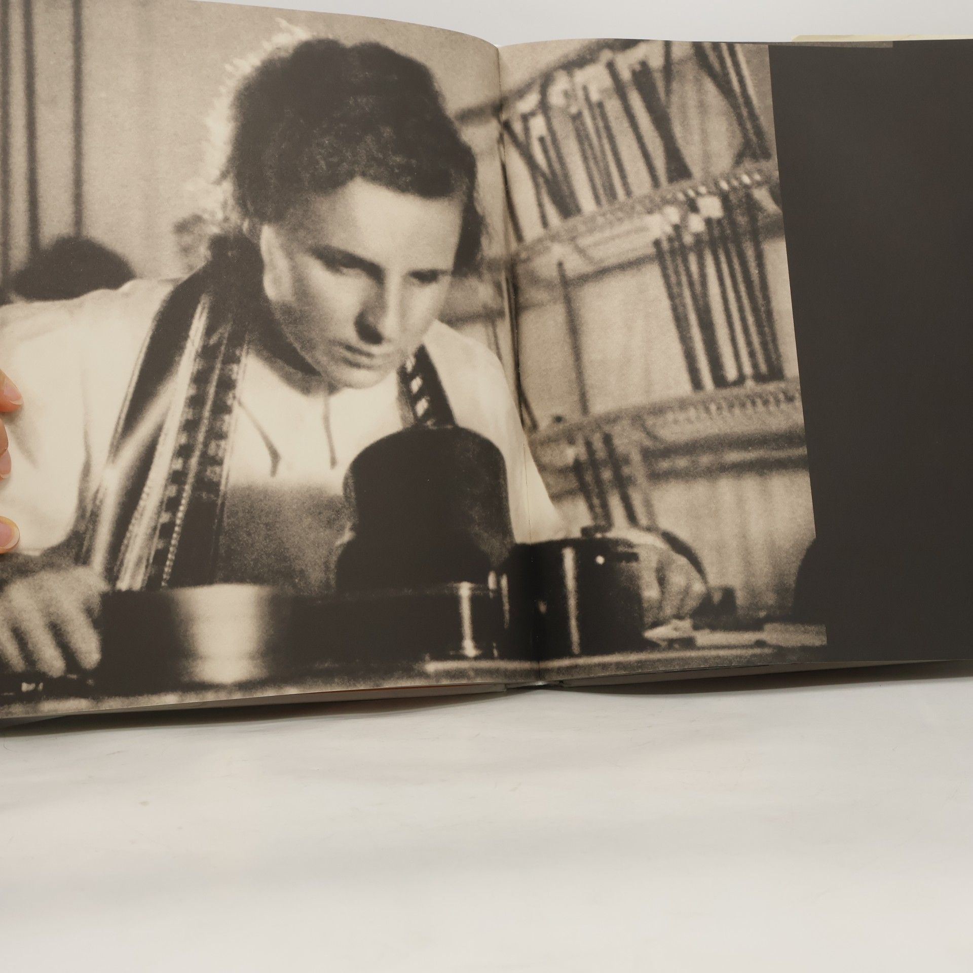 Leni Riefenstahl Fünf Leben. Five Lives. Cinque Vies. Engl.-Dtsch.-Französ. Hrsg. v. Angelika Taschen