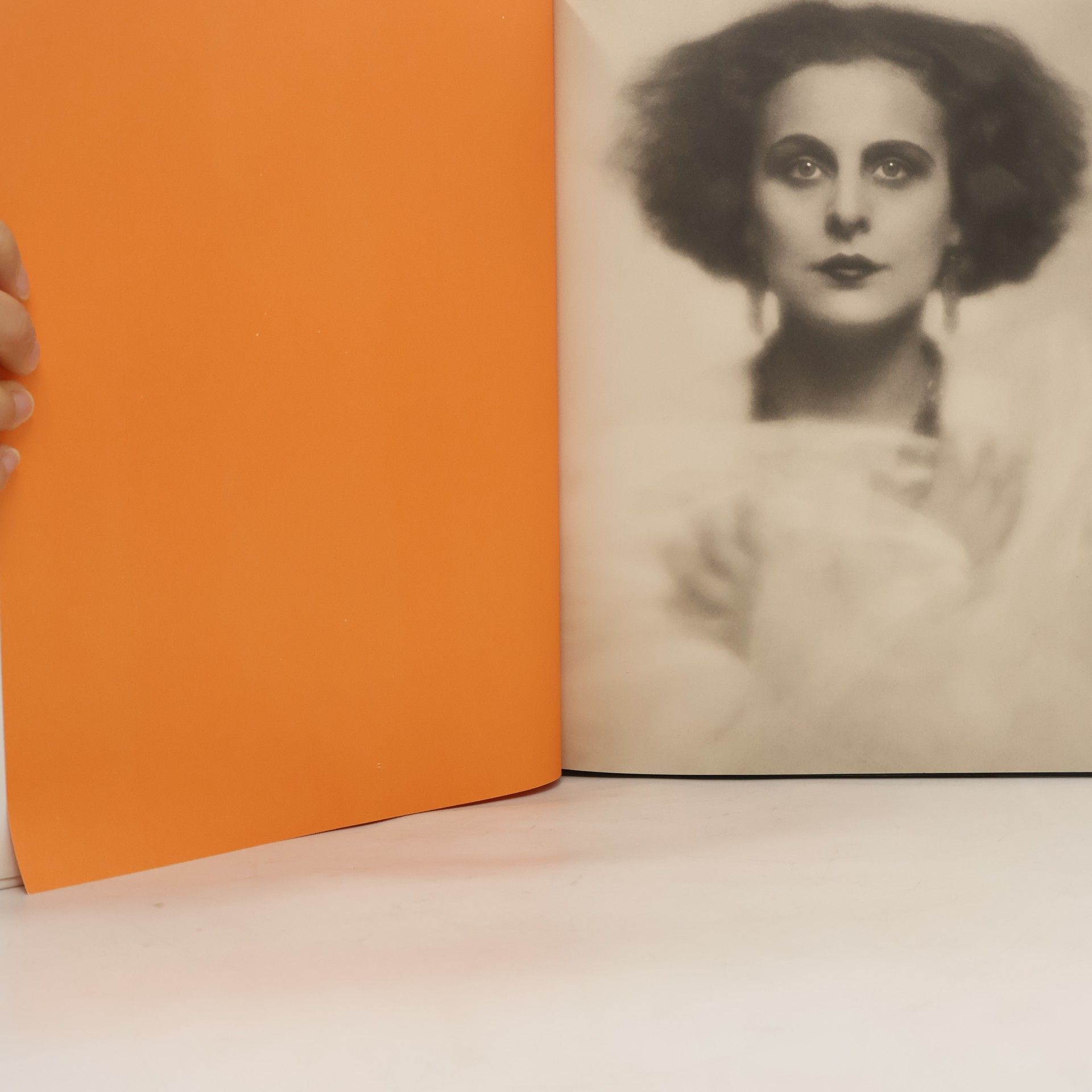 Leni Riefenstahl Fünf Leben. Five Lives. Cinque Vies. Engl.-Dtsch.-Französ. Hrsg. v. Angelika Taschen