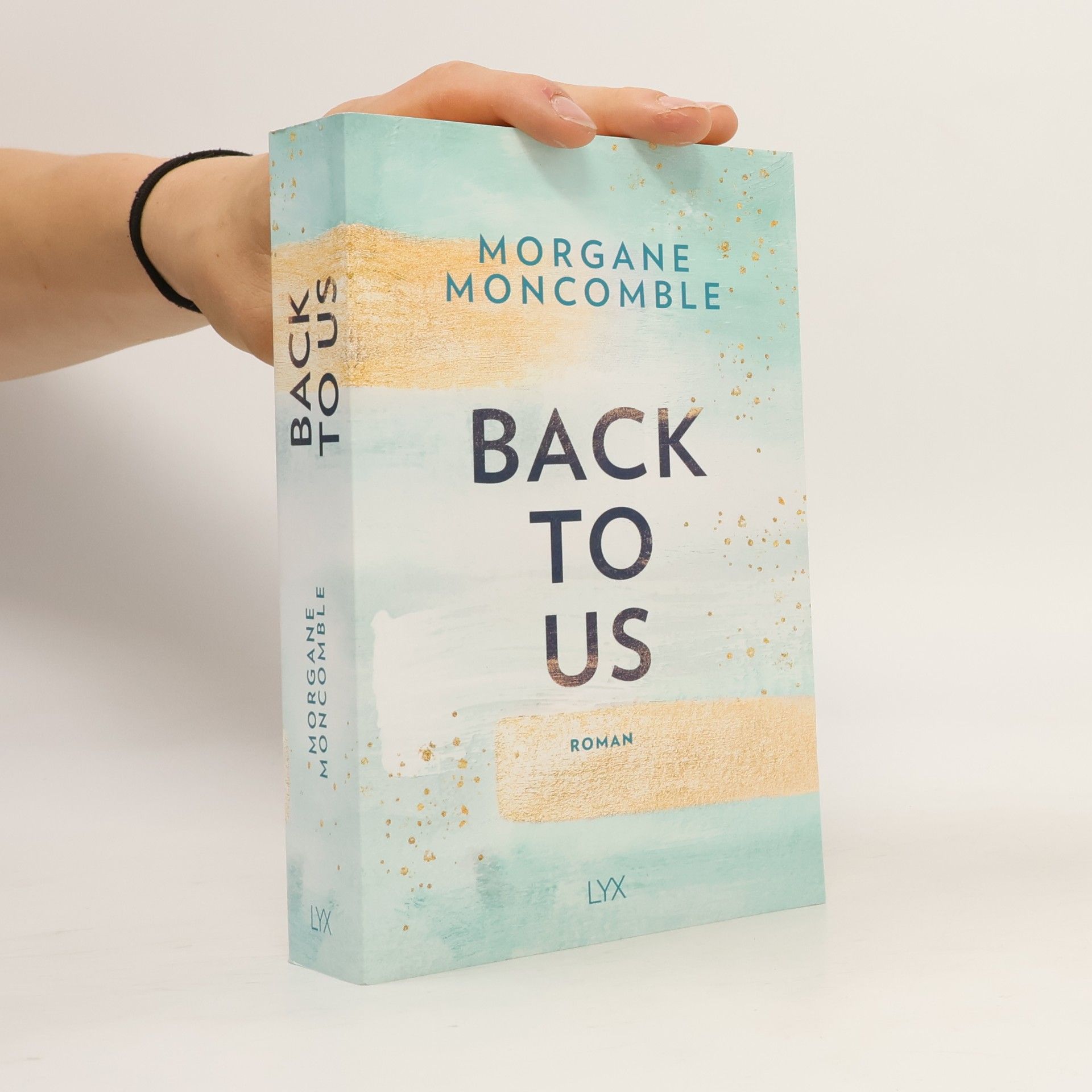 Morgane Moncomble Back to us