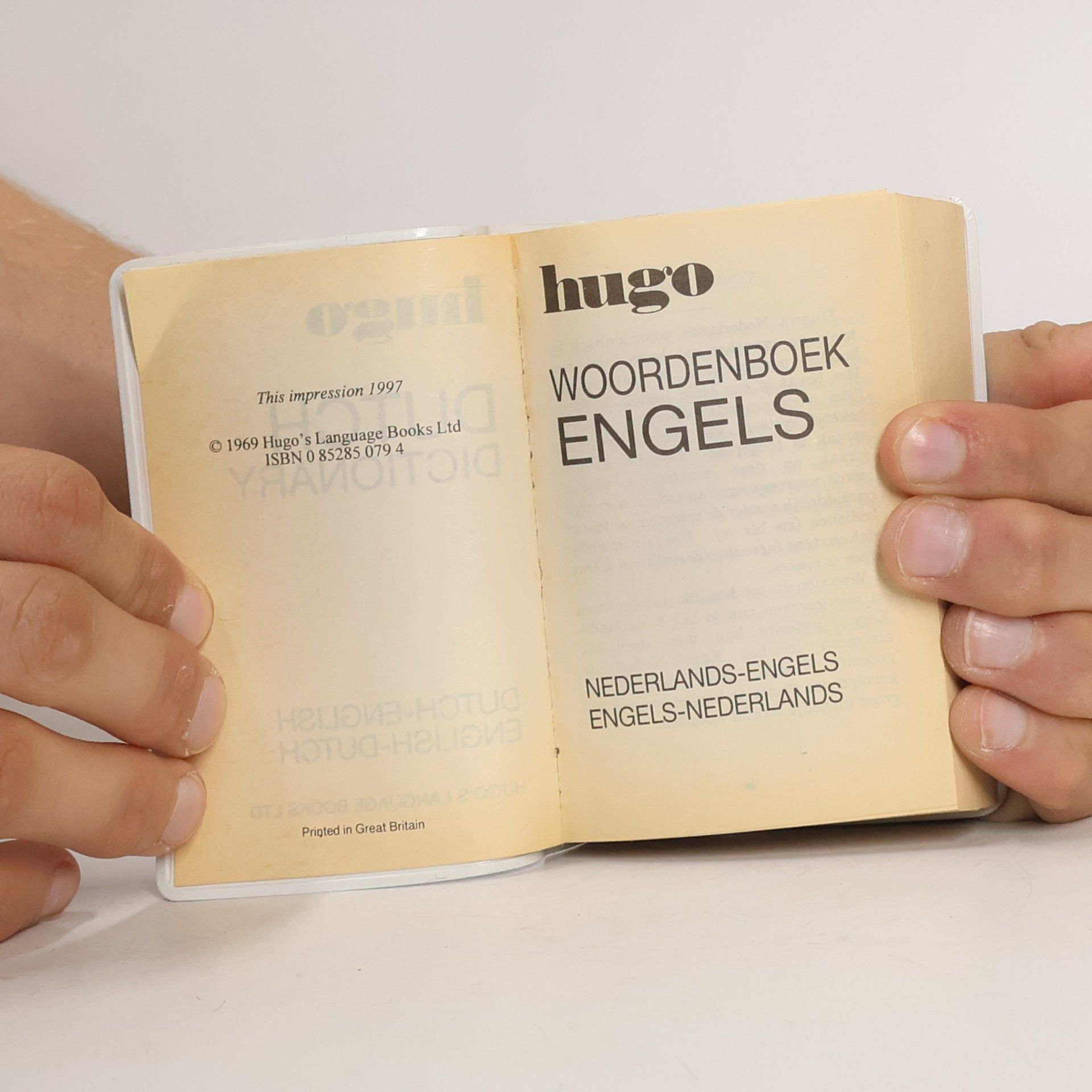DK Publishing Hugo's Pocket Dictionaries: Dutch Dictionary
