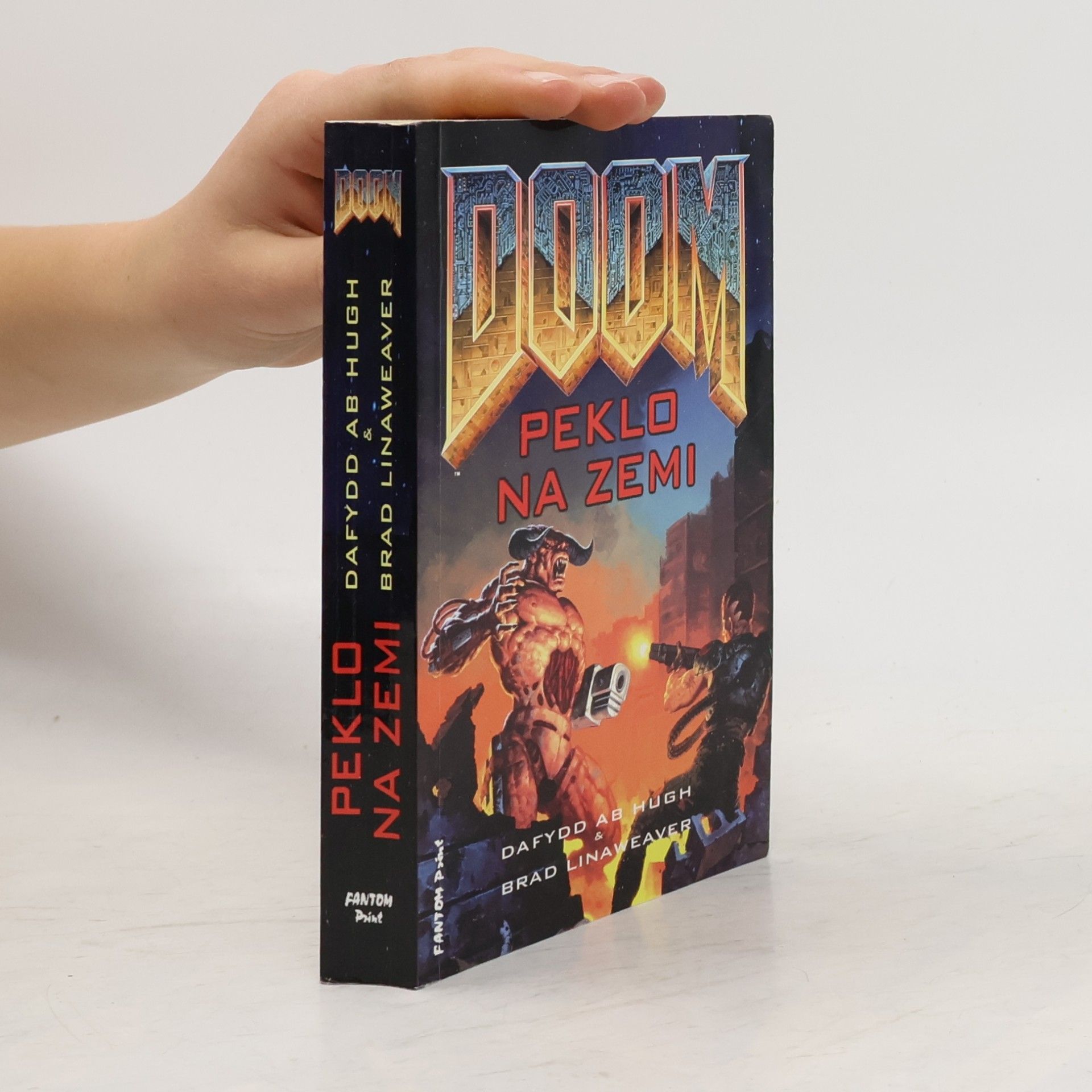 Brad Linaweaver DOOM. Peklo na Zemi