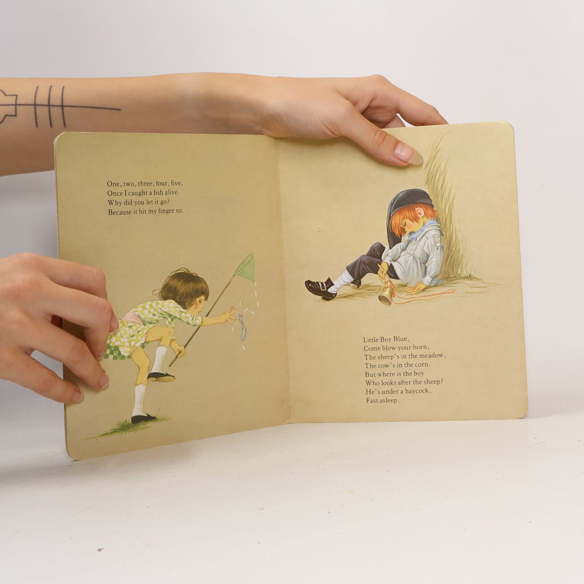 Little Ones' Book of Nursery Rhymes