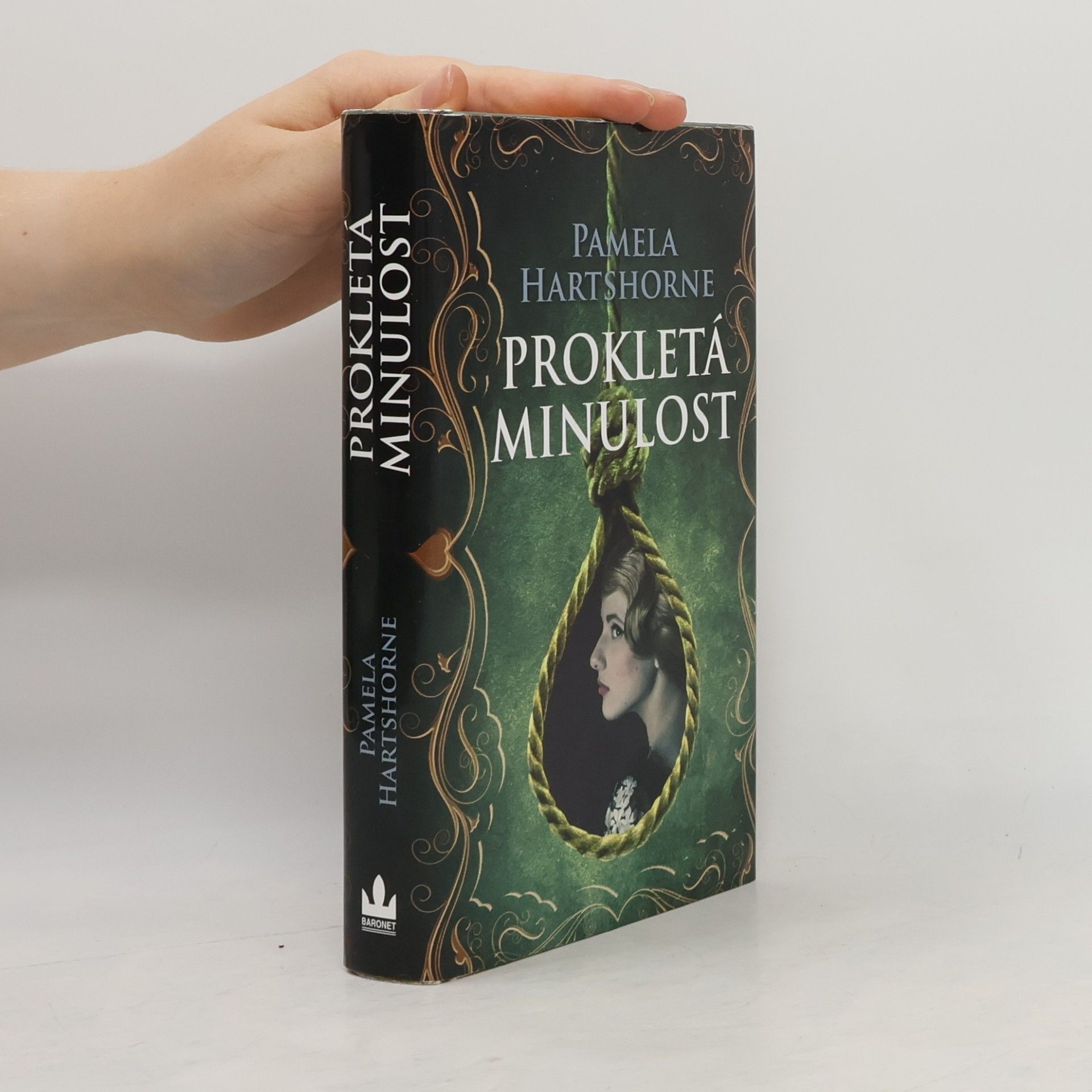 Pamela Hartshorne Prokletá minulost