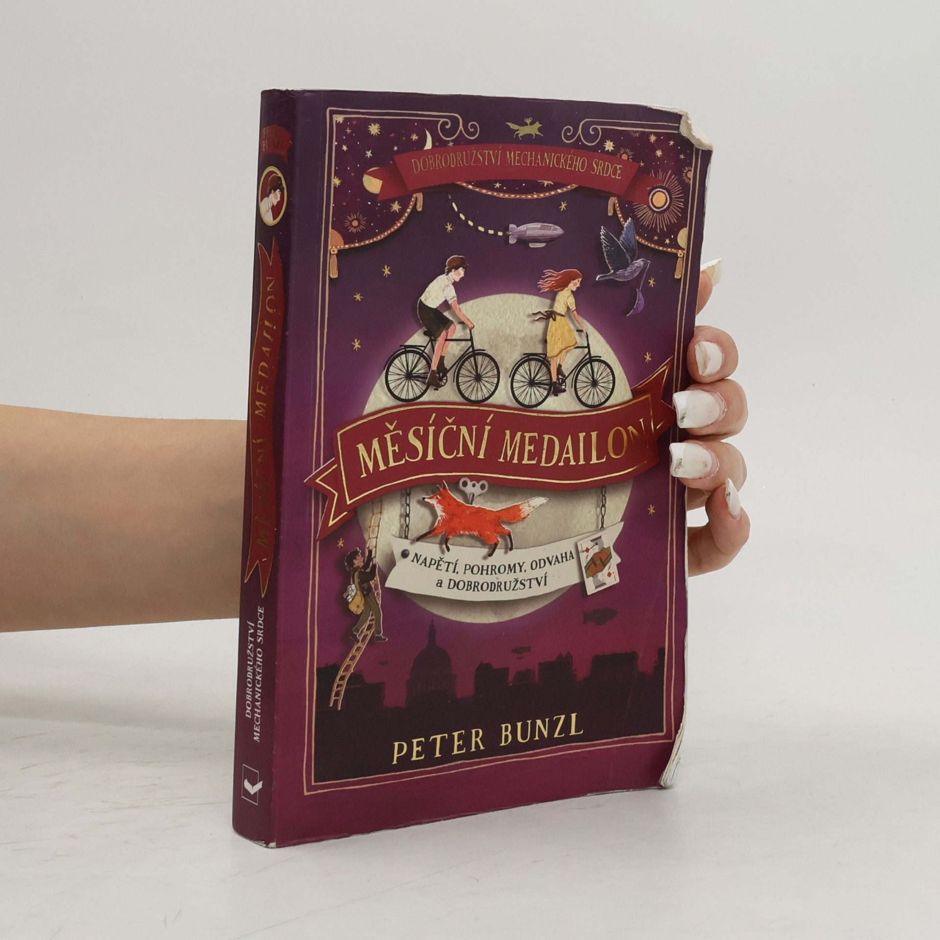 Peter Bunzl Měsíční medailon