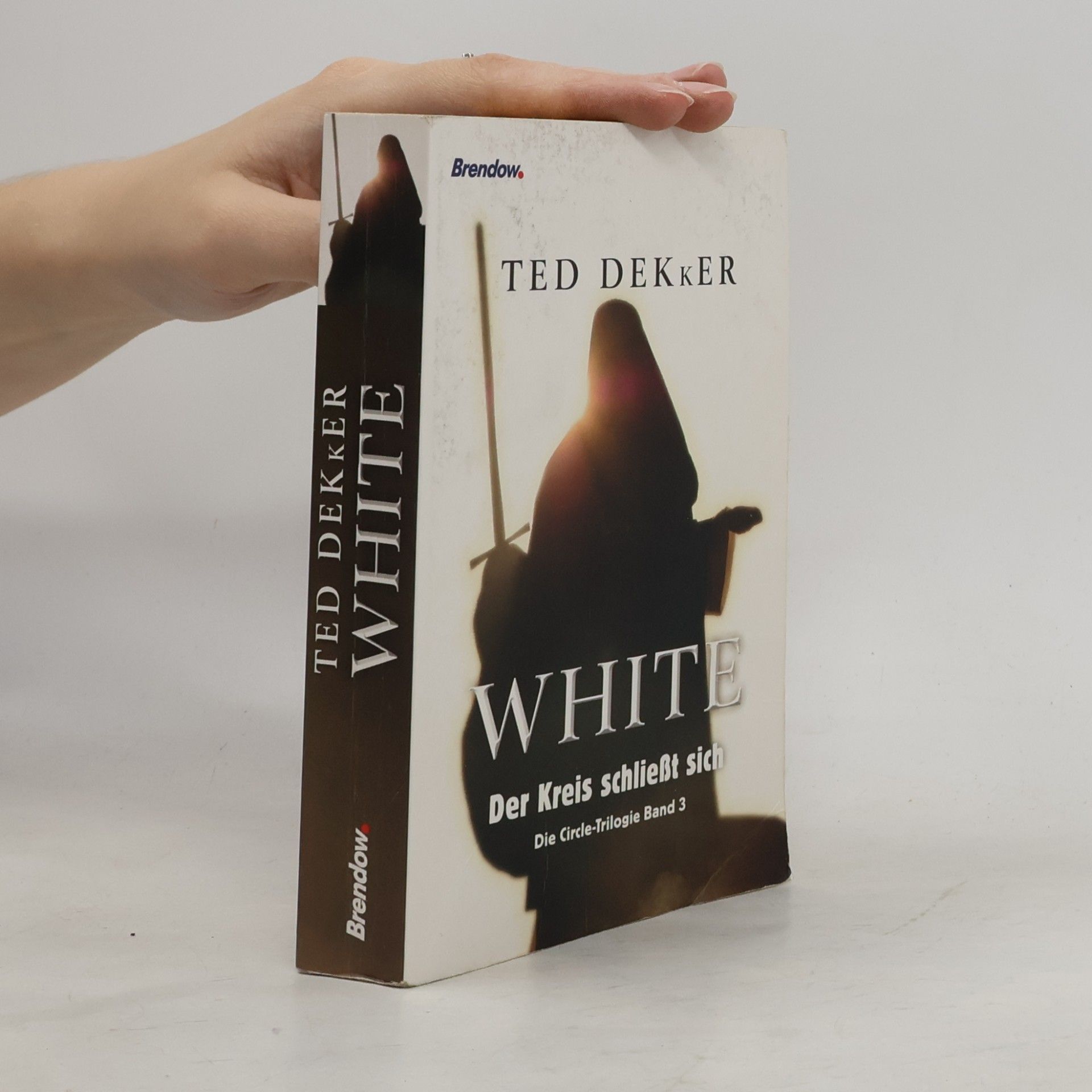 White - Der Kreis schließt sich. Circle-Trilogie Band 3