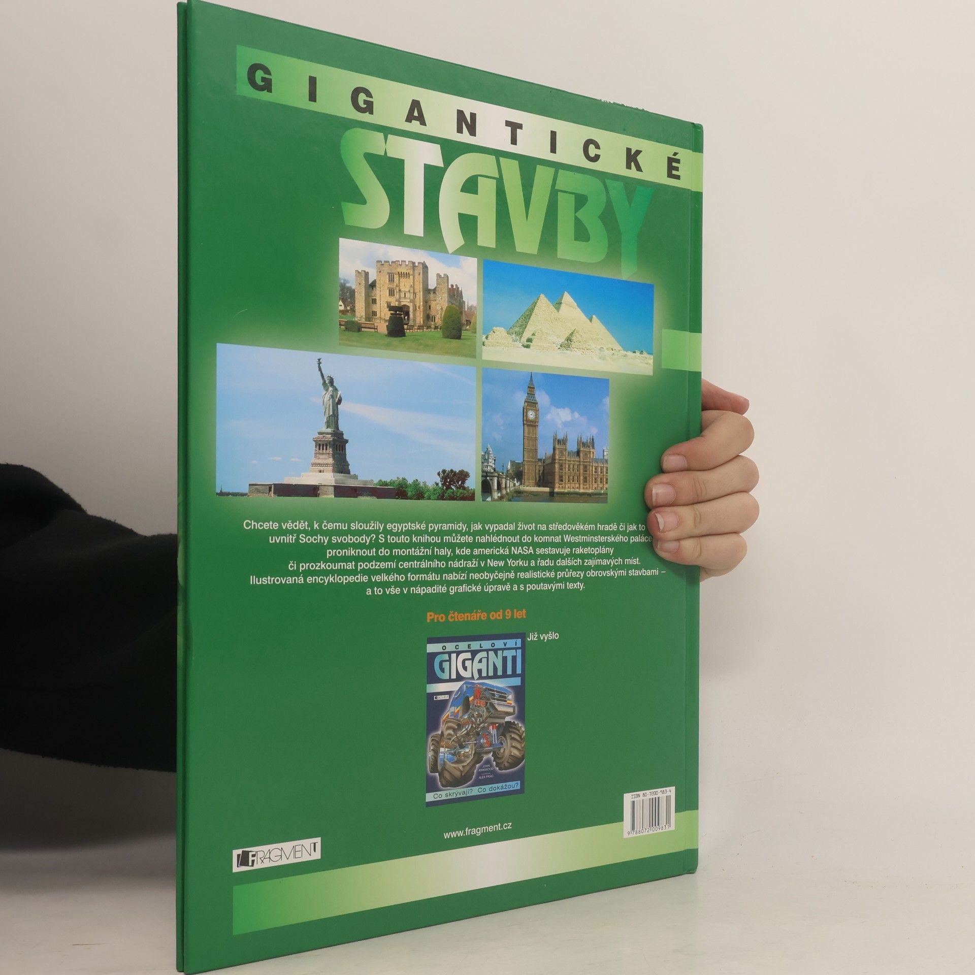 Jon Kirkwood Gigantické stavby : (jak vznikaly, co skrývají?)