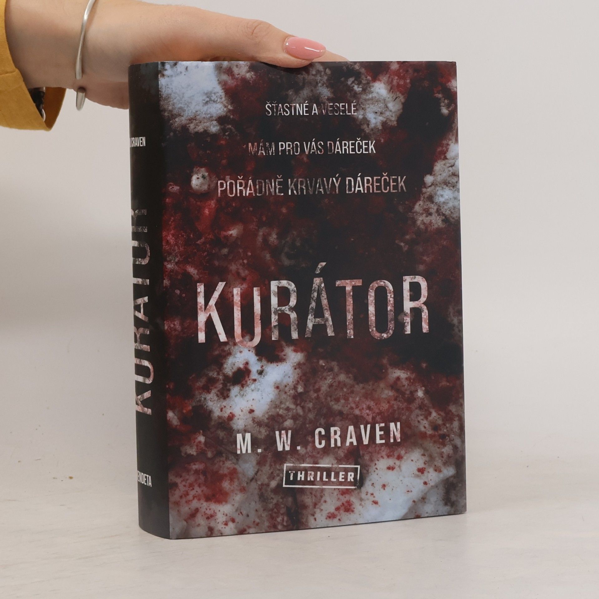 M.W. Craven Kurátor