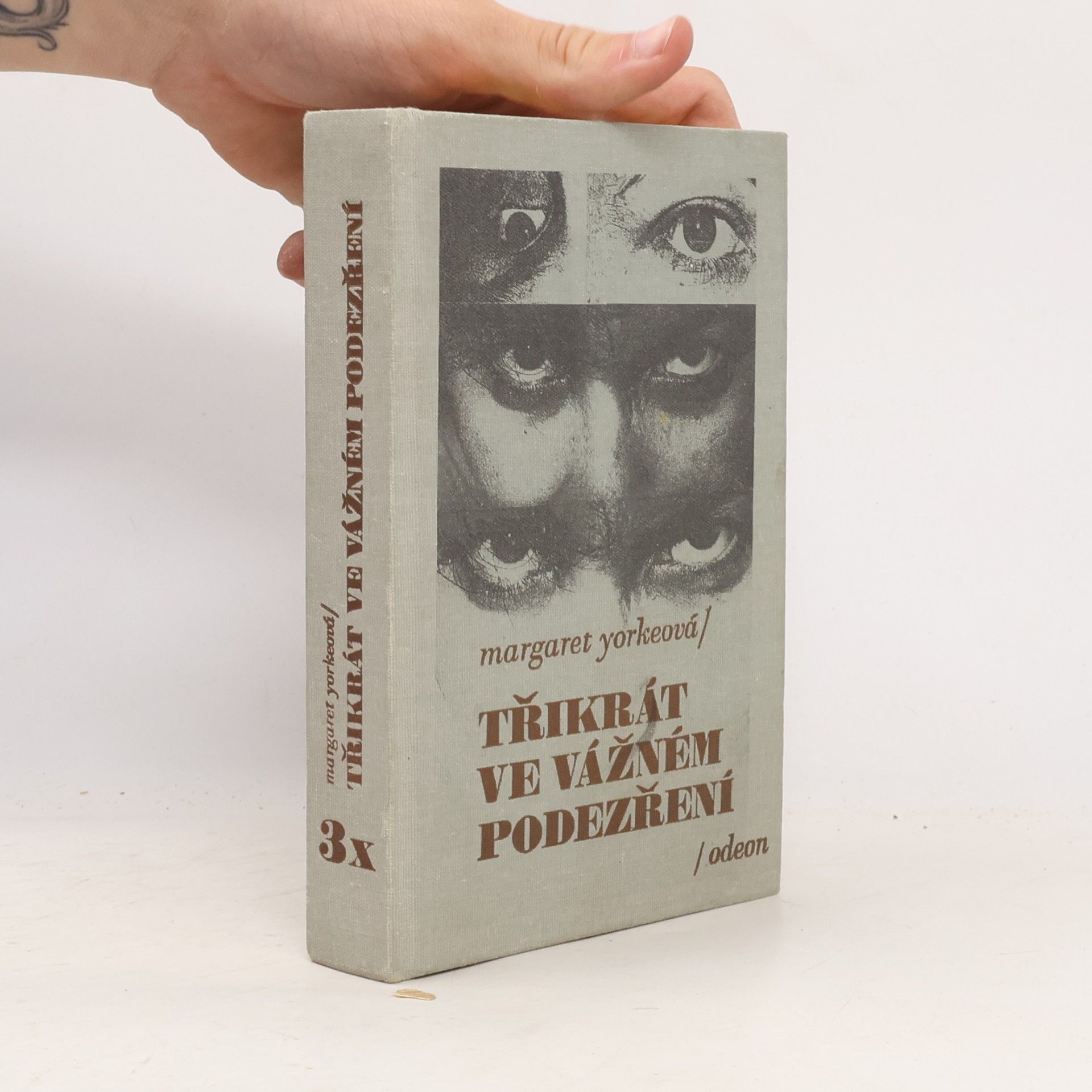 Margaret Yorke Třikrát ve vážném podezření