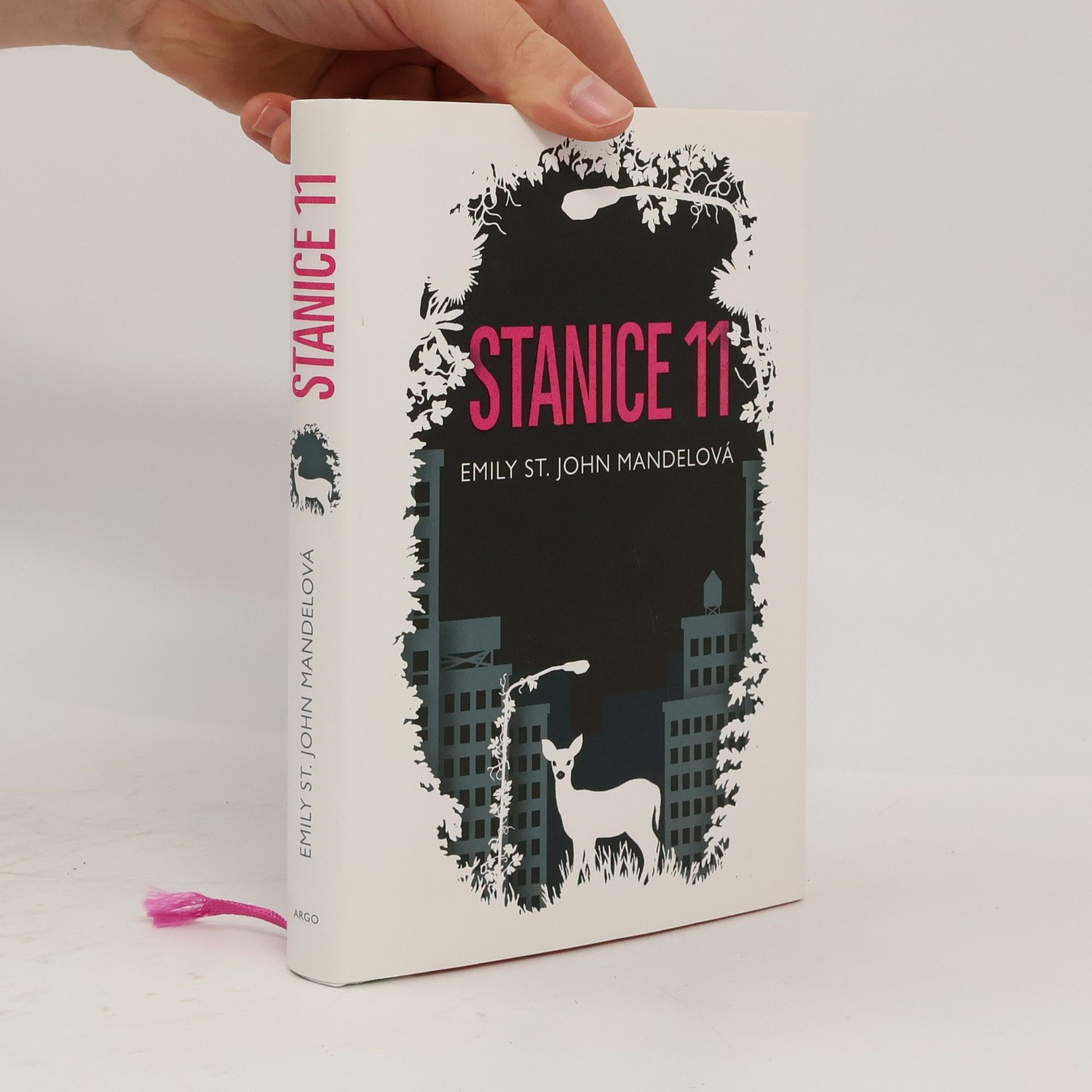 Emily St. John Mandel Stanice 11