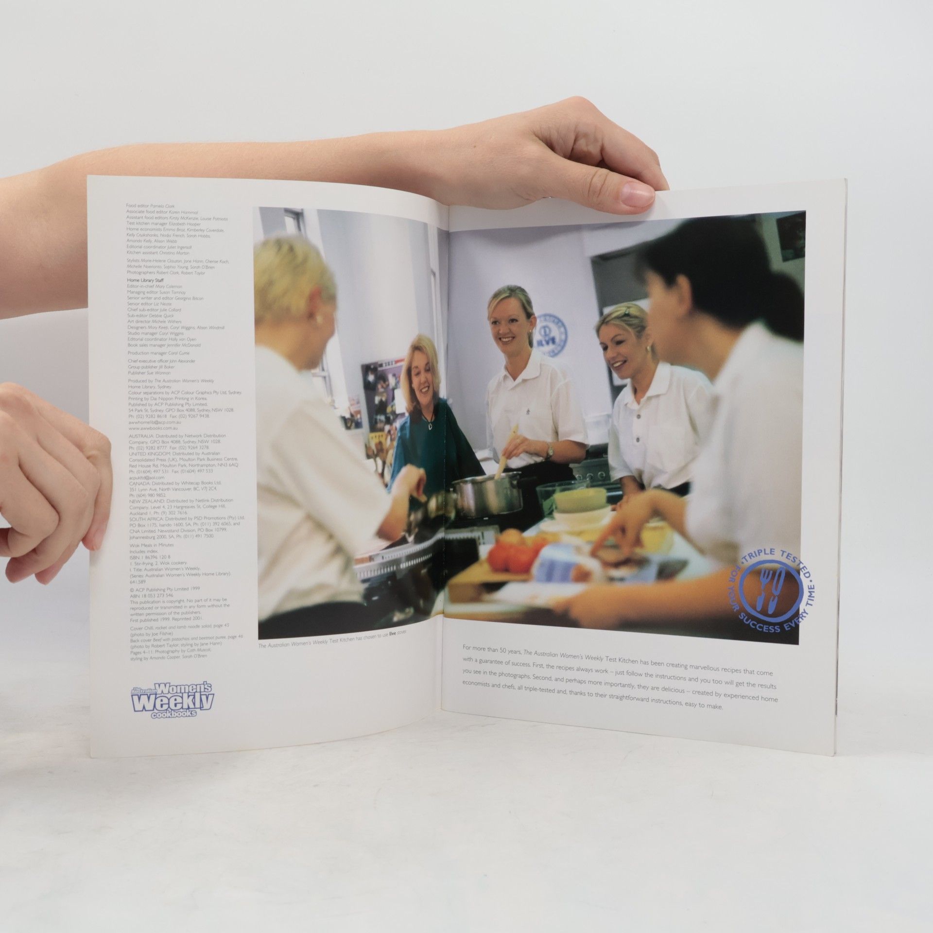 Australian Women's Weekly Staff The Australian Women's Weekly Cookbooks: Wok Meals in Minutes