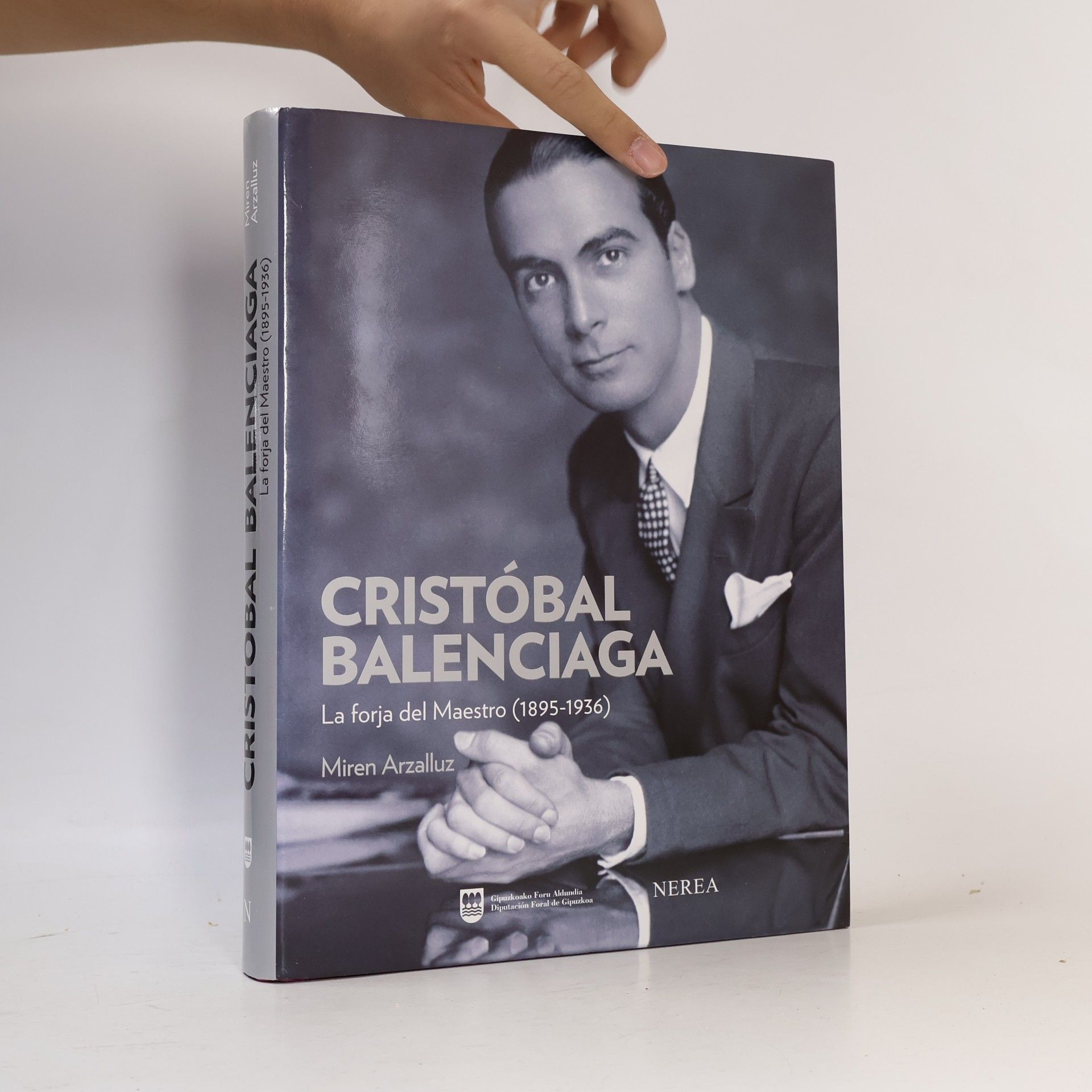 Miren Arzalluz Cristóbal Balenciaga
