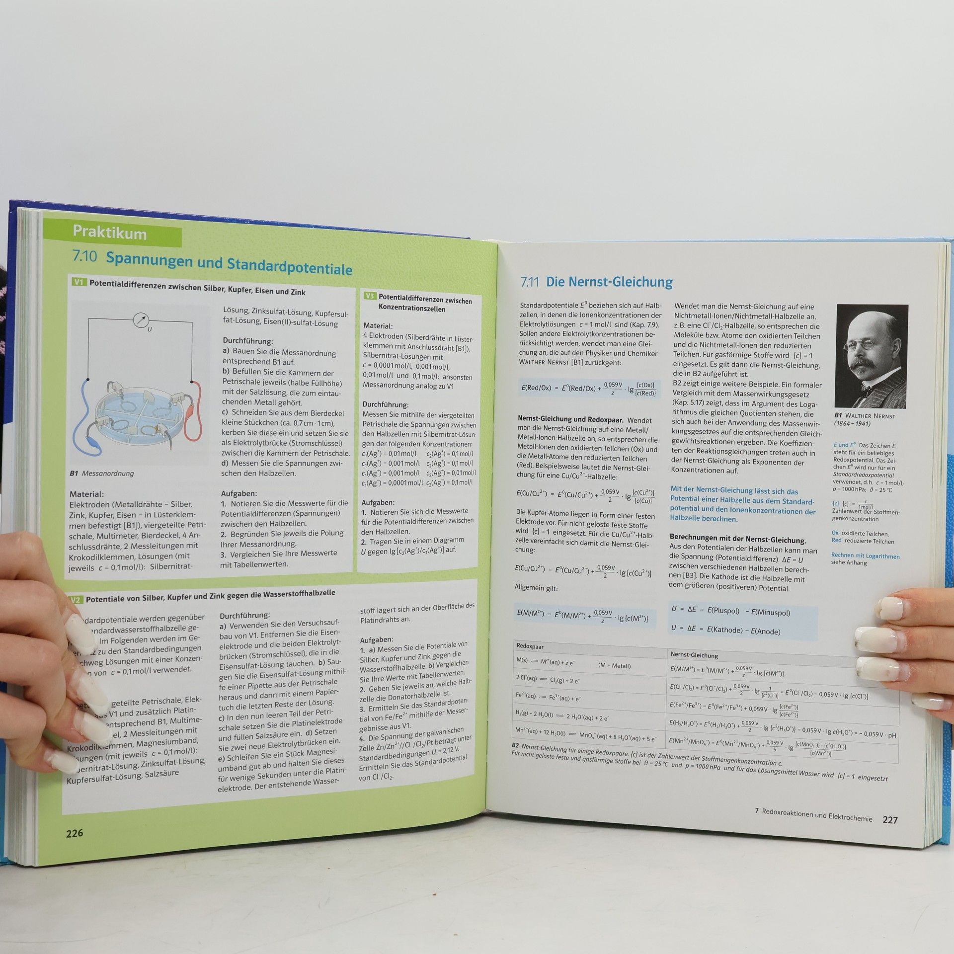 Unknown Elemente Chemie - Oberstufe Schülerbuch Klassen 11-13 (G9), 10-12 (G8)